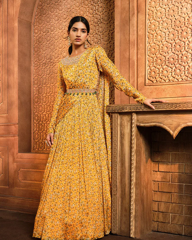 Radiate Elegance: Evoluzione's Guide to 2023 Diwali Fashion Trends