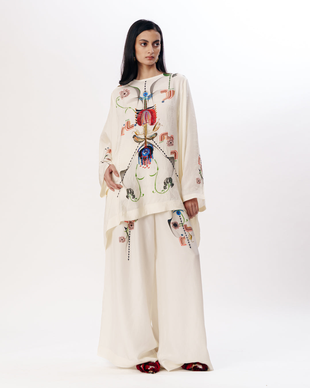 Relaxed Kurta With Pleated Pants