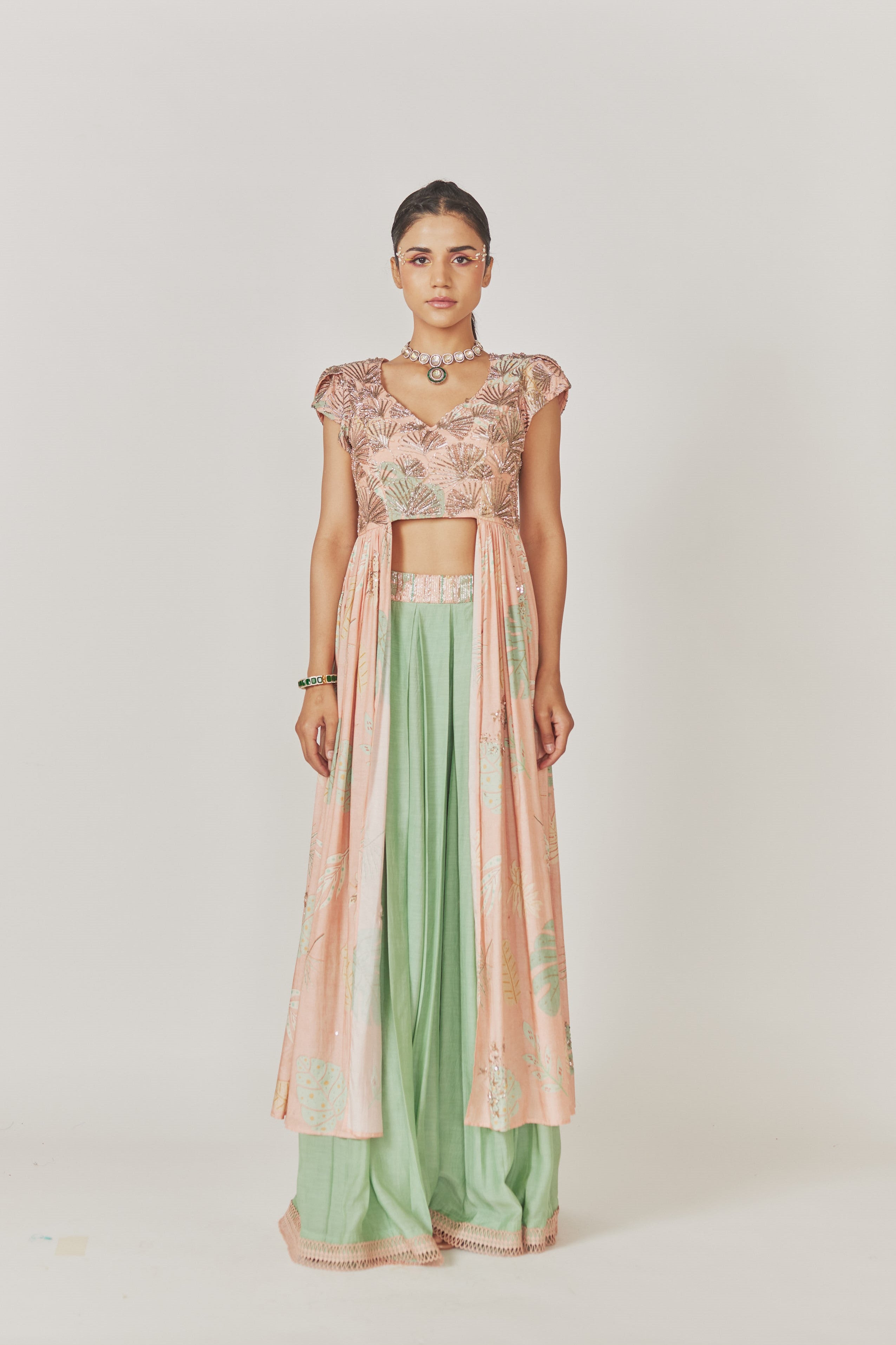 Nadira Pallazo Set