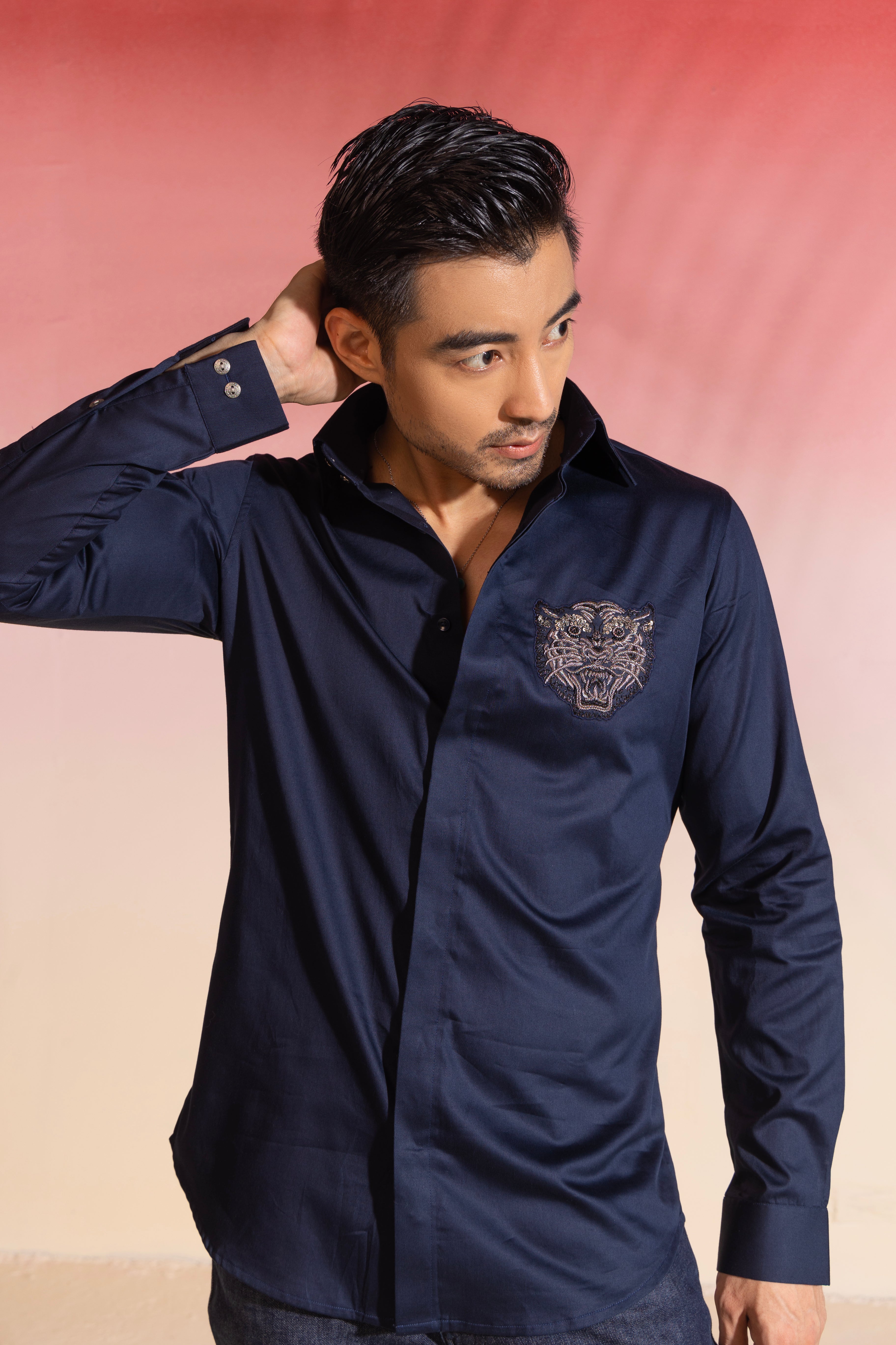 T- Crest Navy