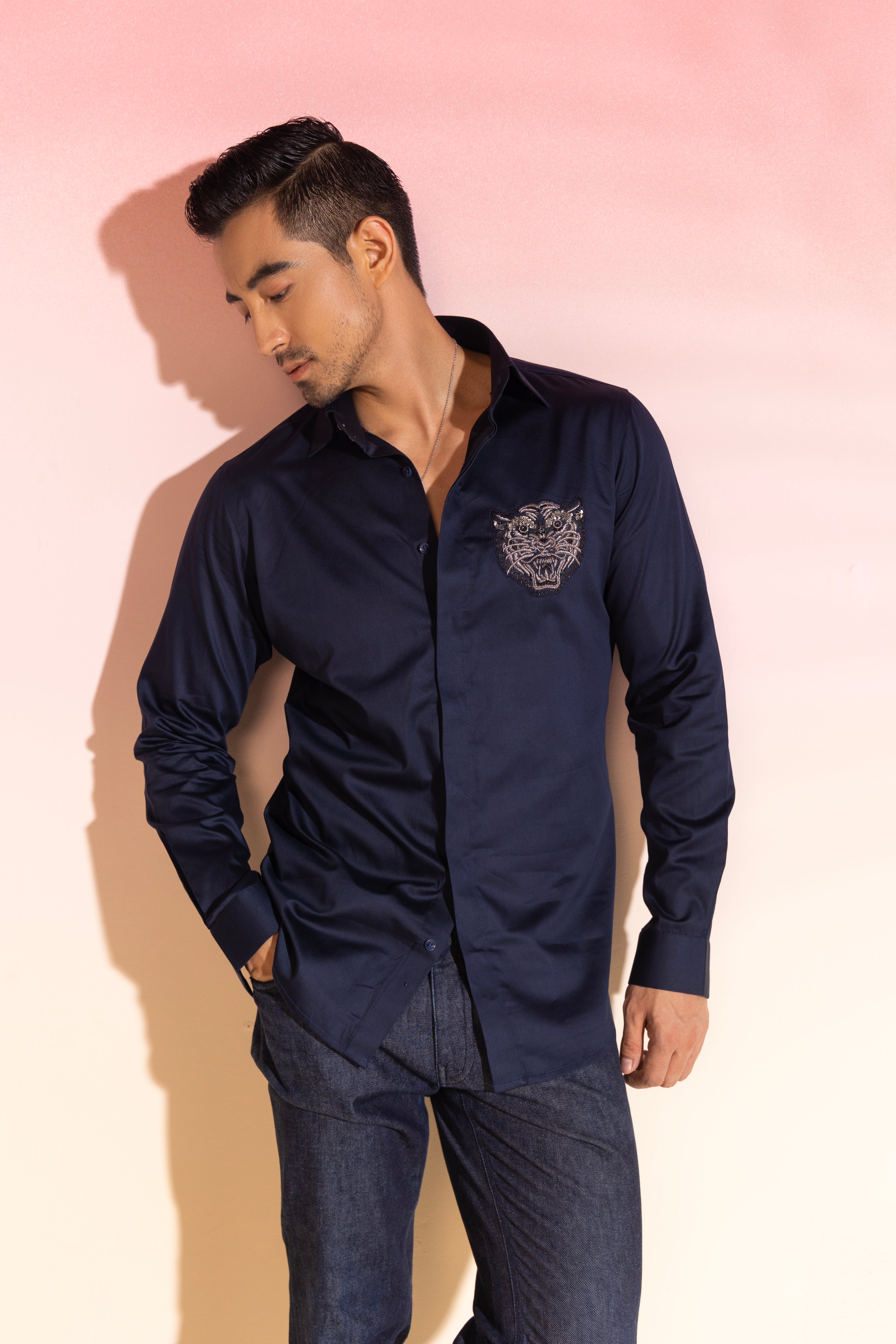 T- Crest Navy