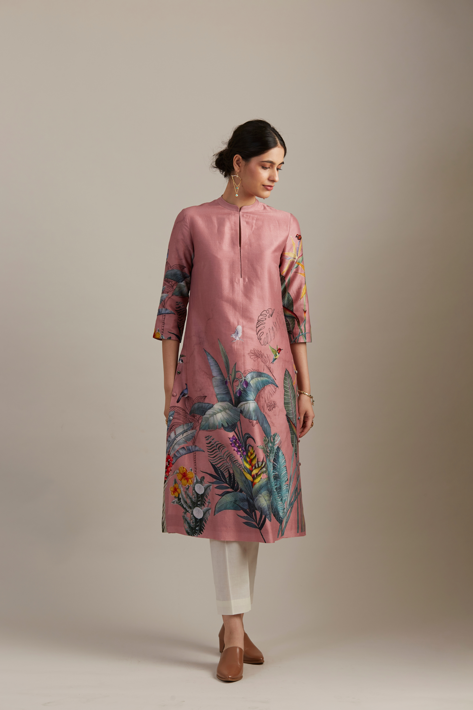 Salmon Pink Silk Chanderi Kurta, Adorned With Forest Print