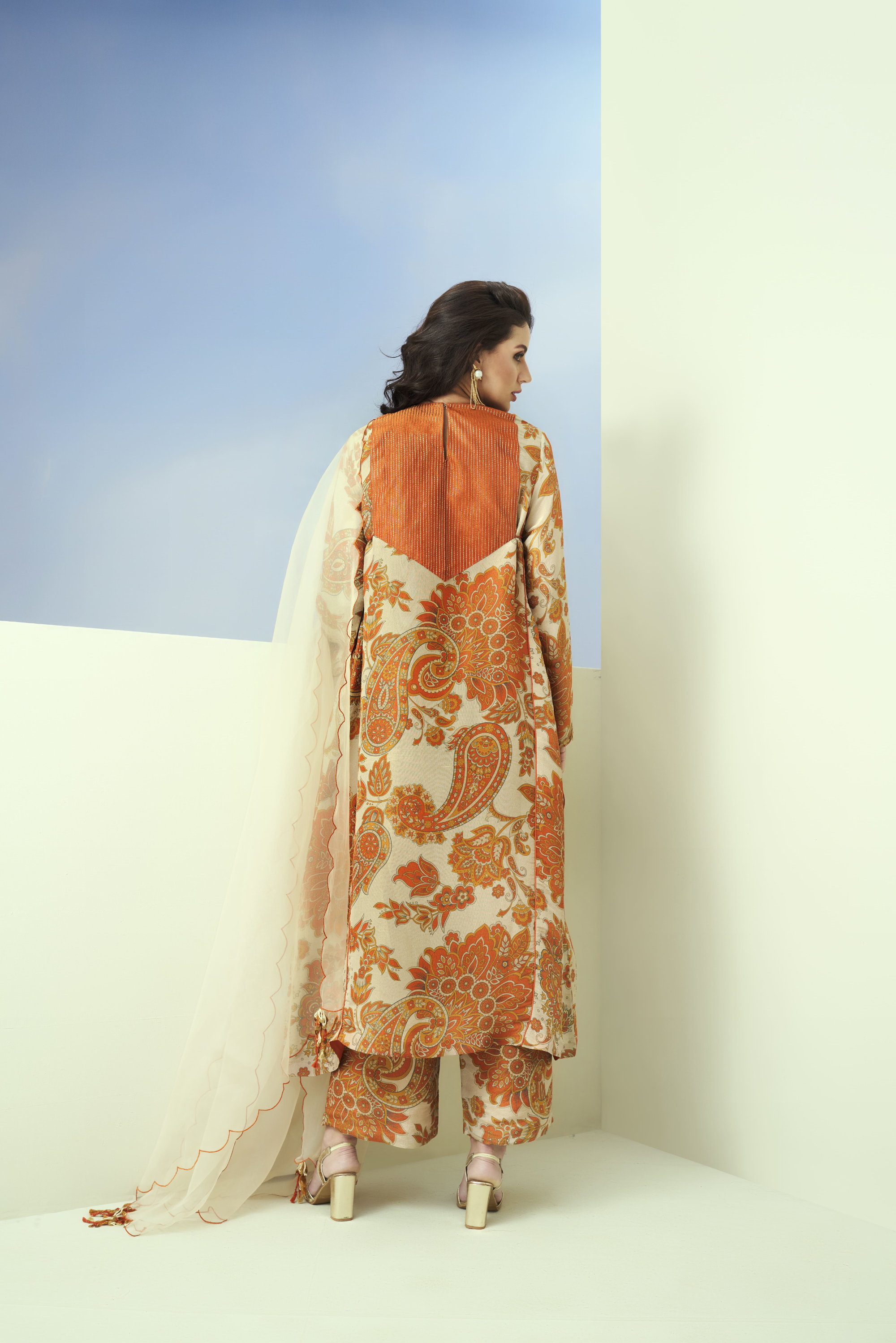 Off White Printed Tissue Yoke Emb. Panel Kurta Pants (Without Dupatta)