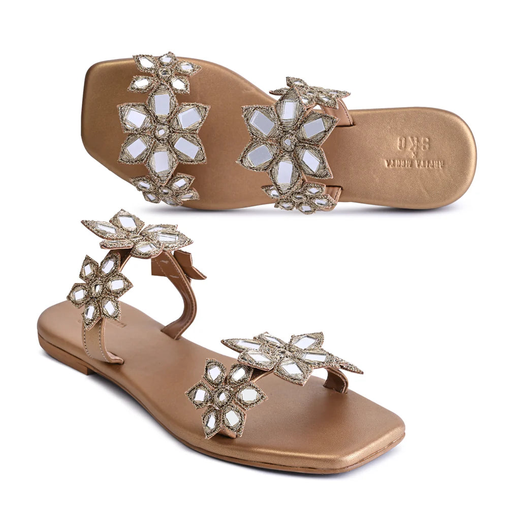 Blooming Flower Gold Flat