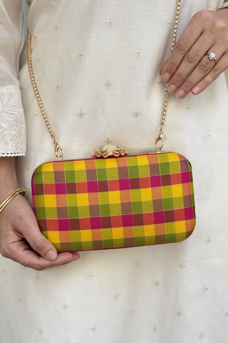 Yaazhi Silk Kattam Clutch - Multicolor