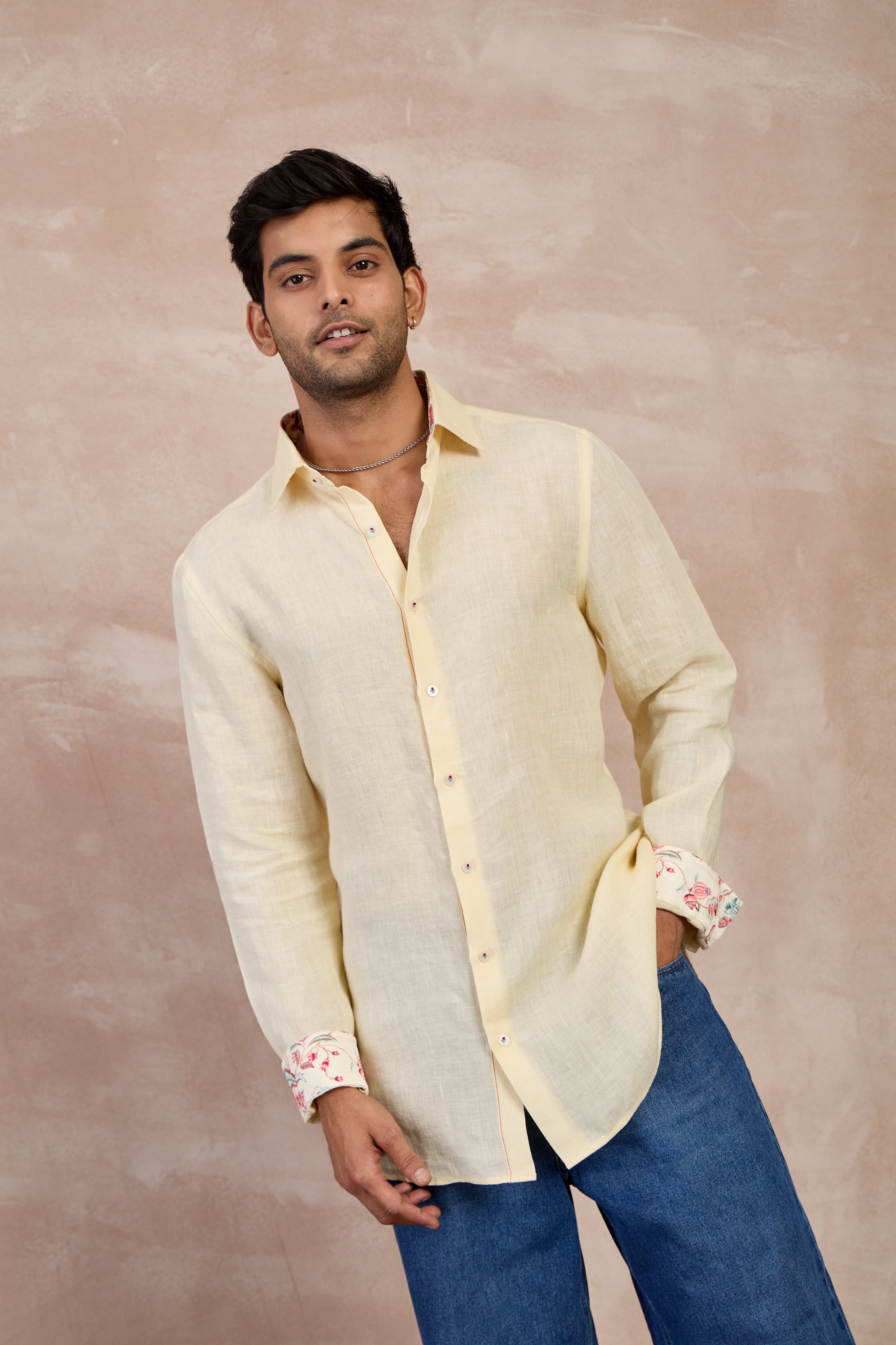 Butter Cream Flower Emb Linen Shirt