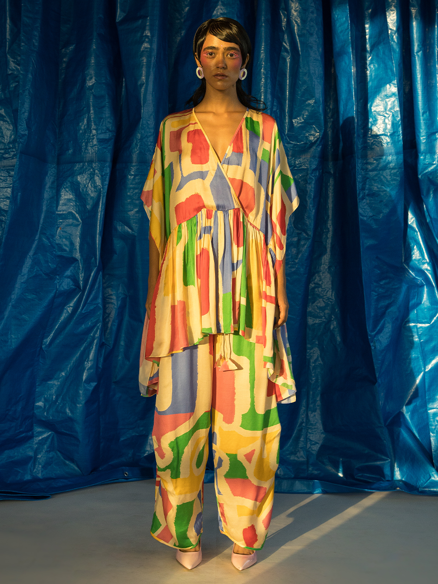 Lipi Kaftan Set