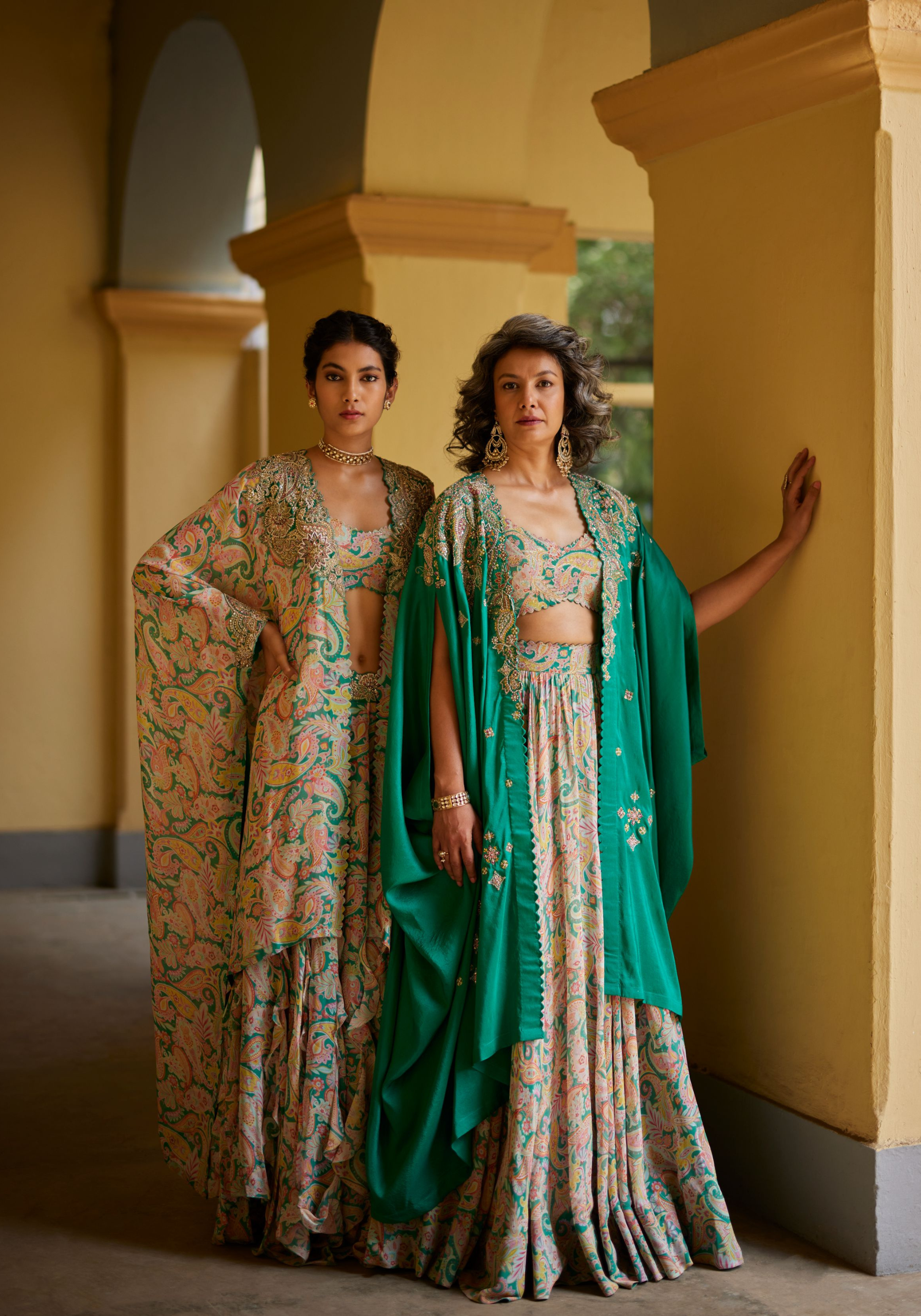 Juhi Cape Set