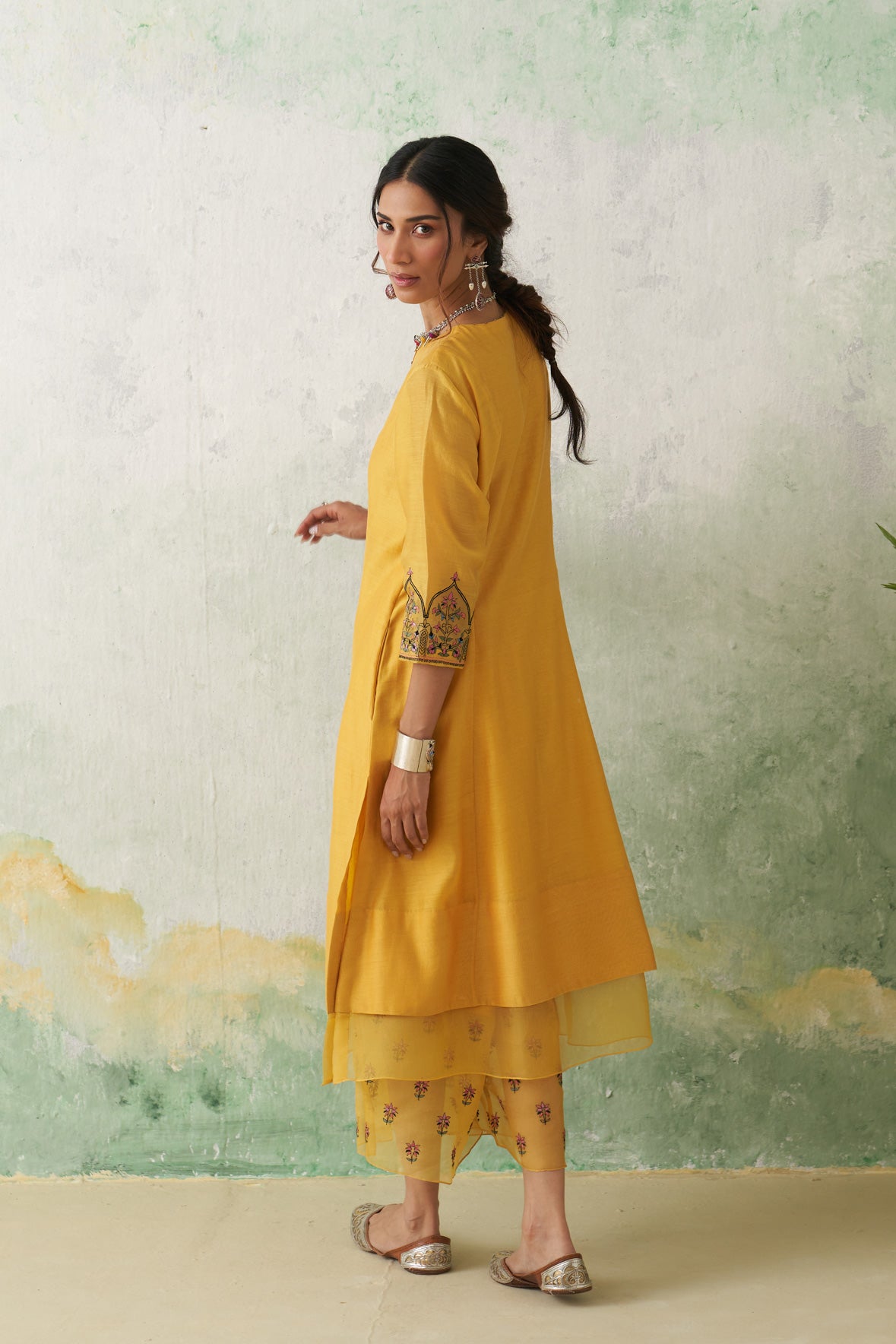 Kashmiri Emb. Kurta Set