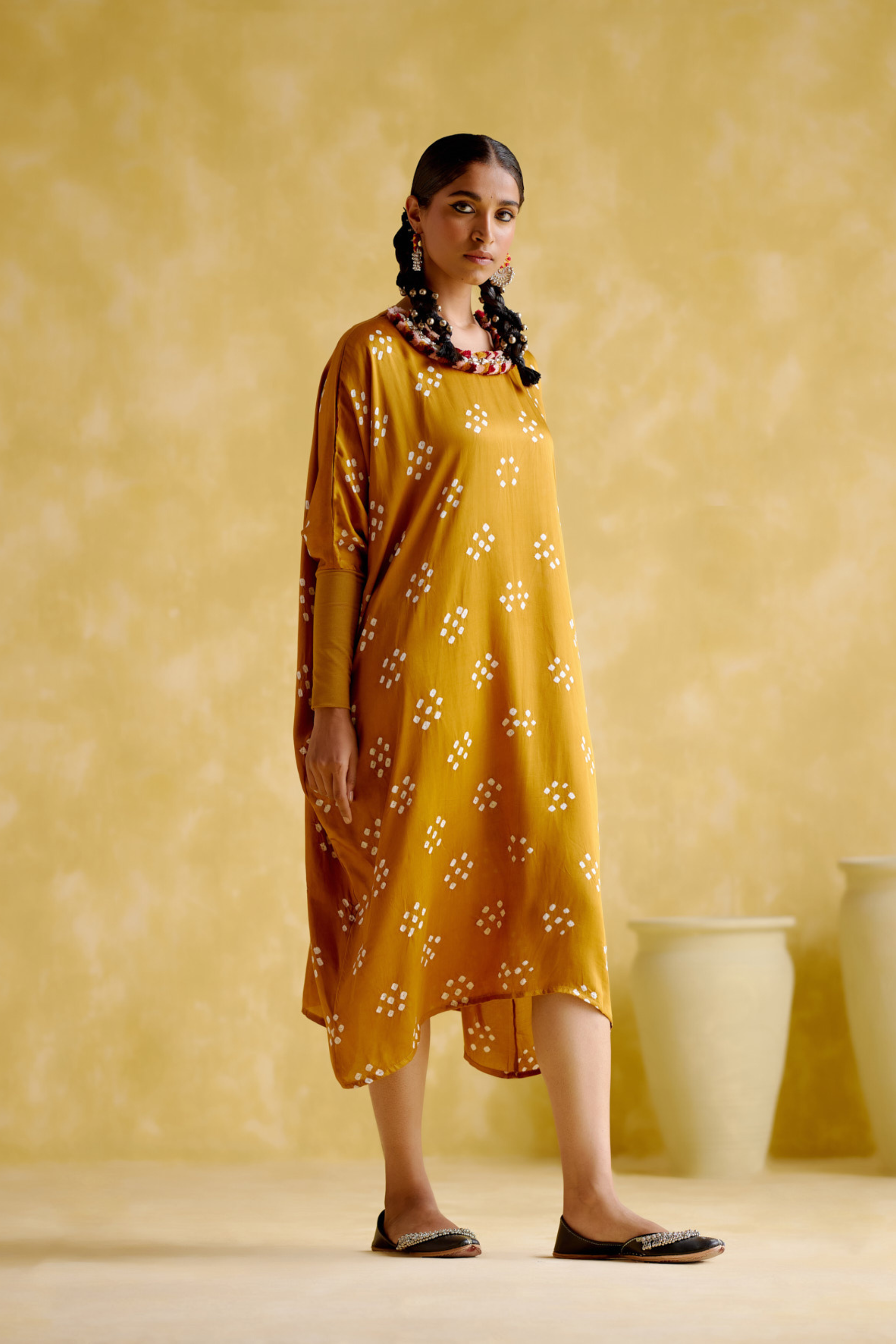 Annapoorna- yellow bandhini Kaftan