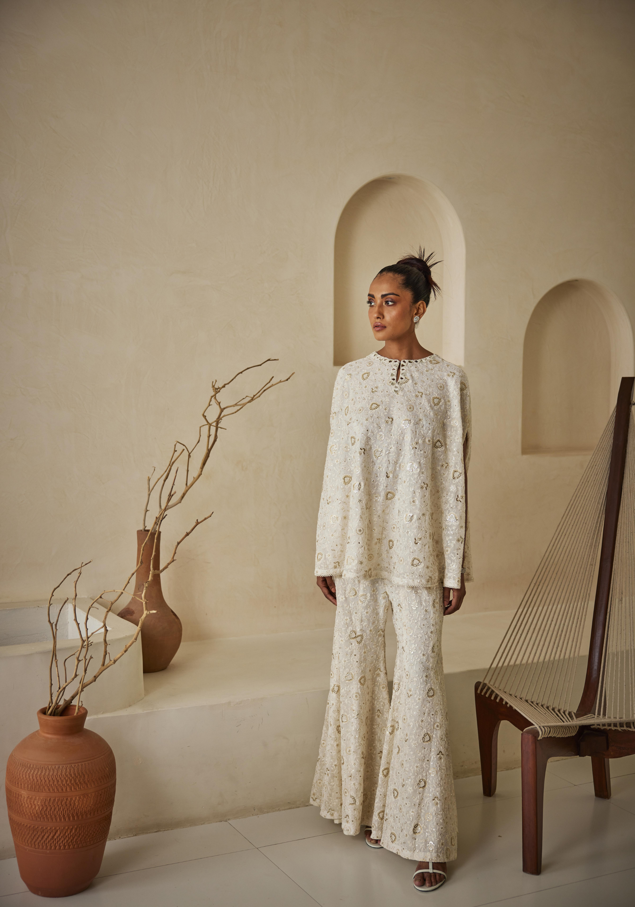 Chikankari Round Cape