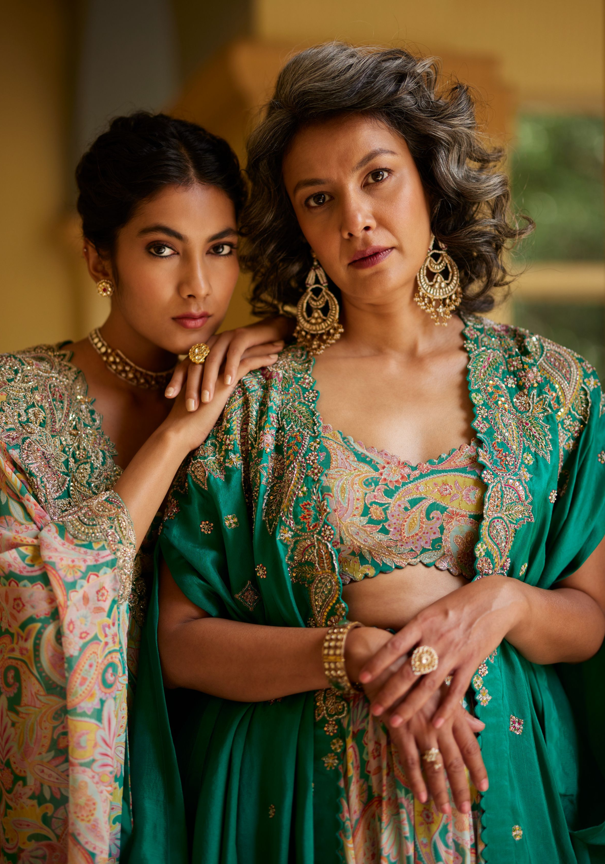 Juhi Cape Set