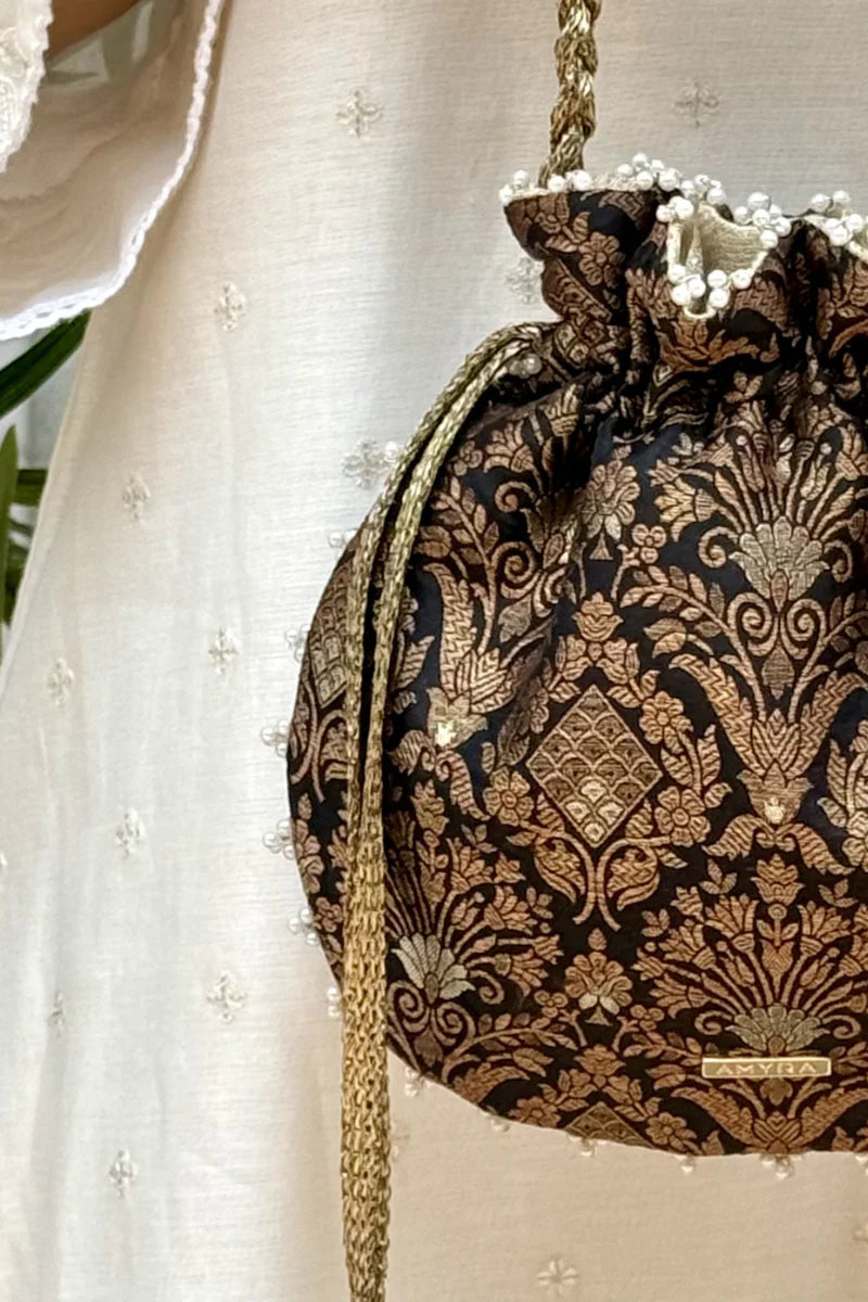 Anantam Pure Silk Potli - Black