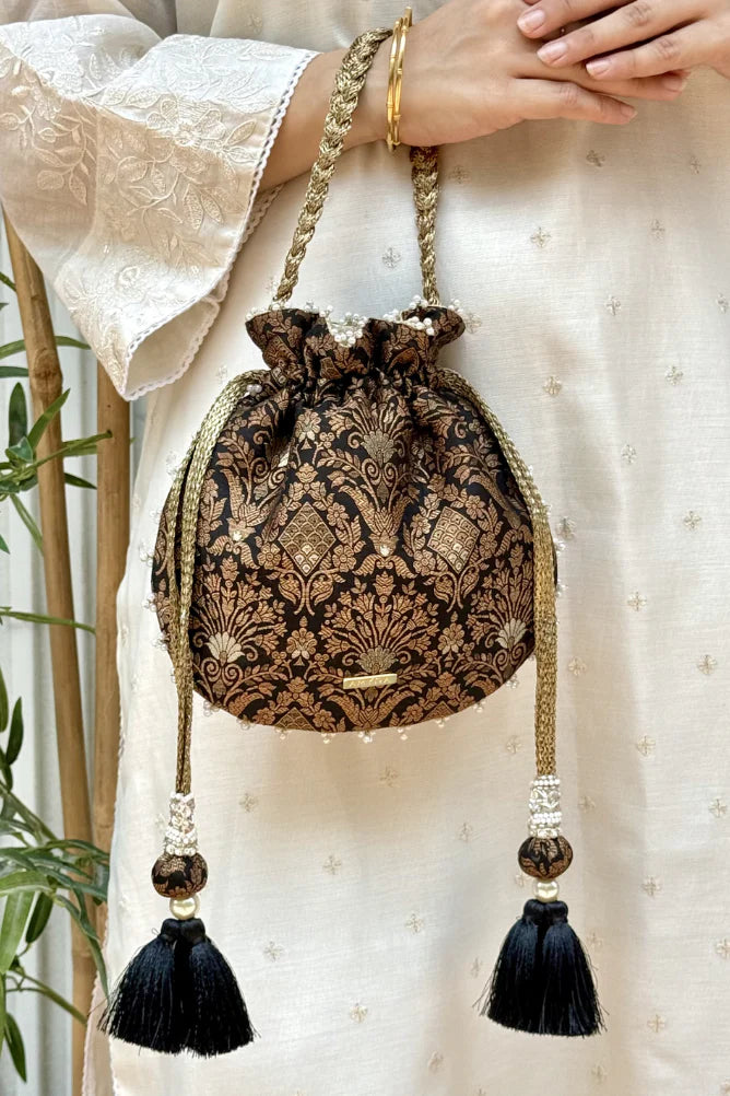 Anantam Pure Silk Potli - Black