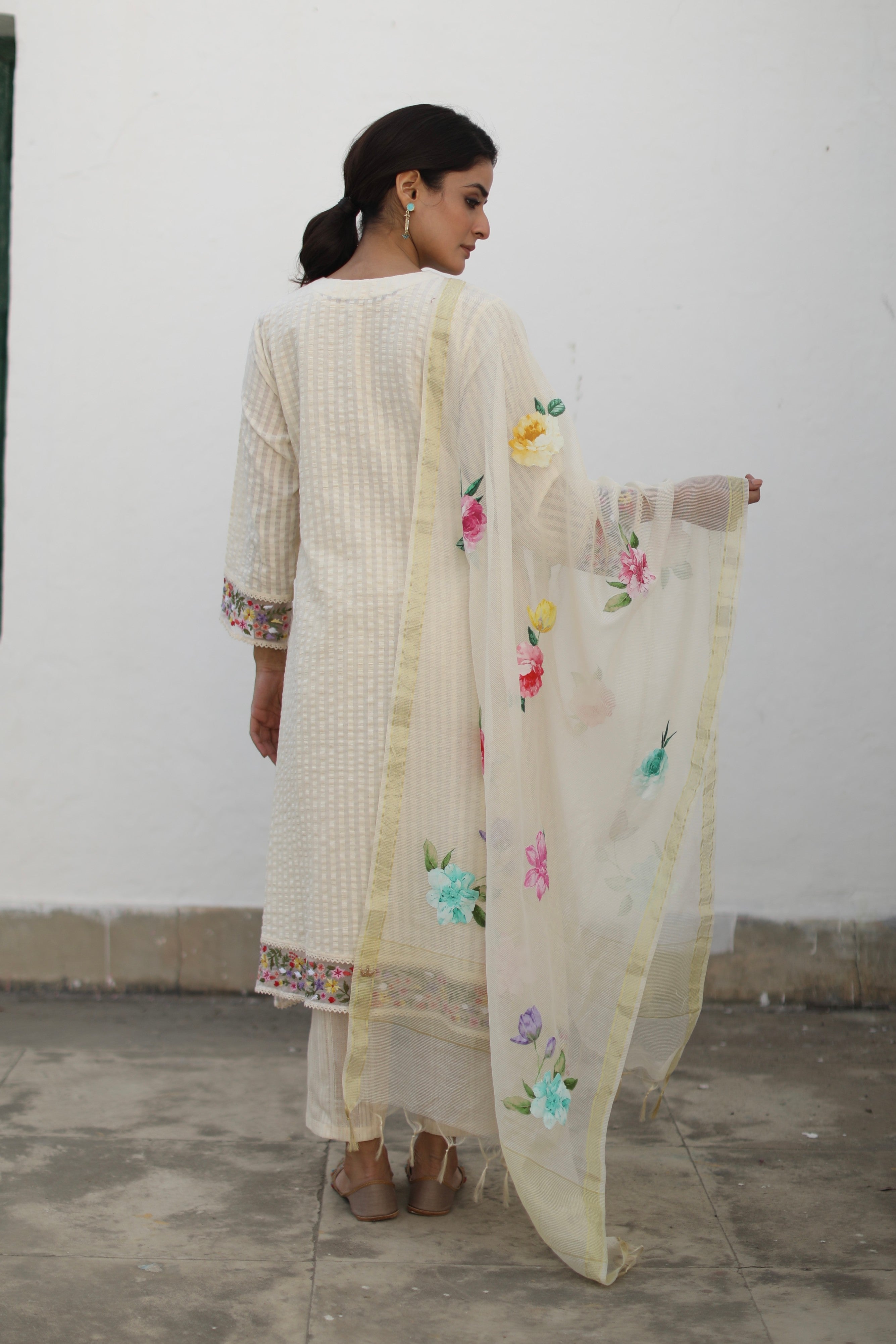 Sharnaaz Kurta Set