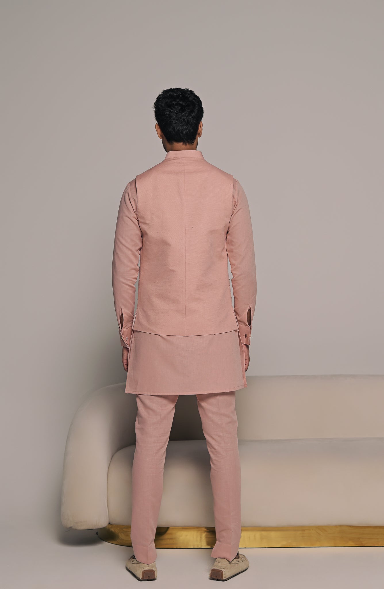 Romeo Embroidered Bundi With Kurta Set
