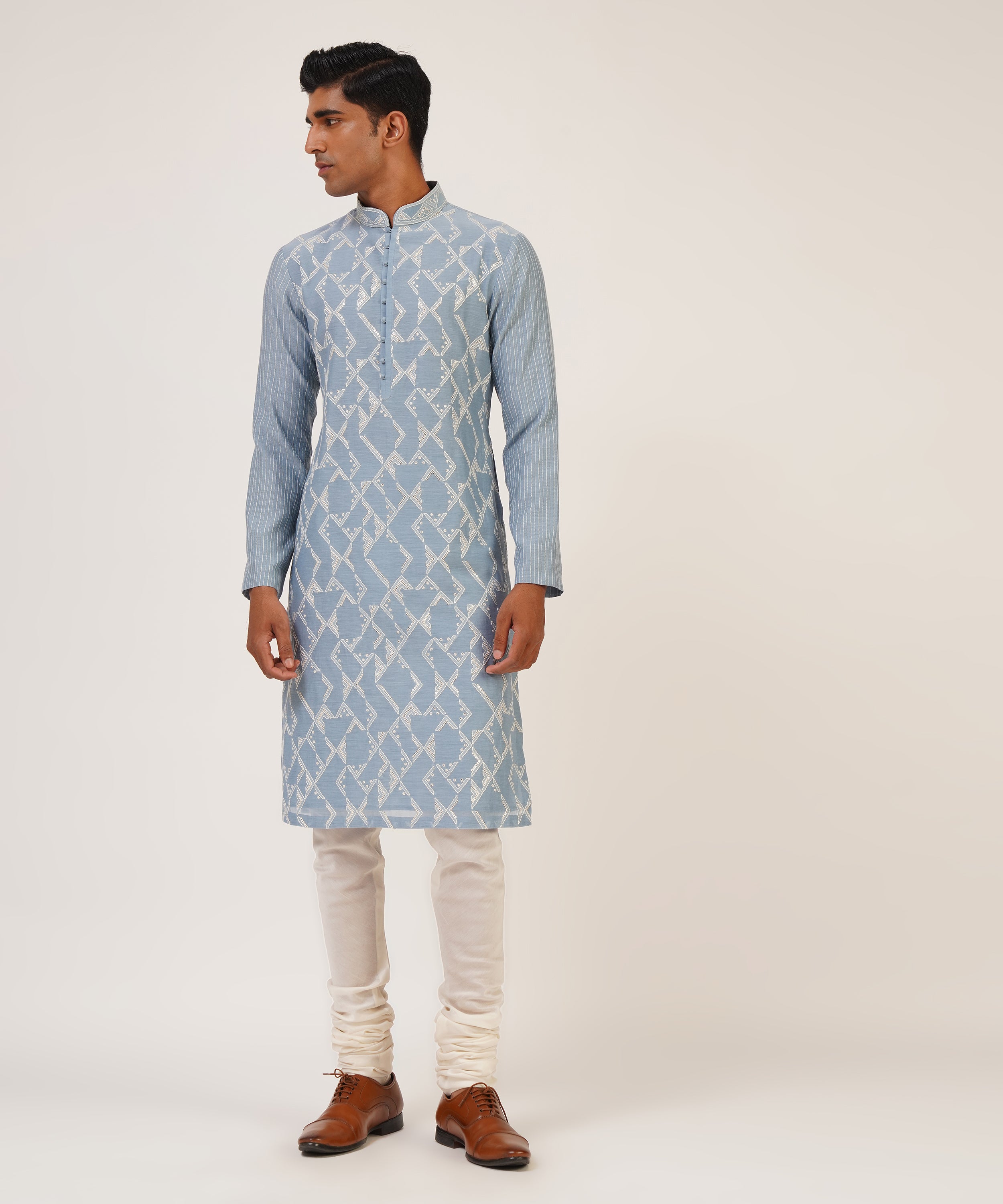 Thread Embroidered Kurta Set