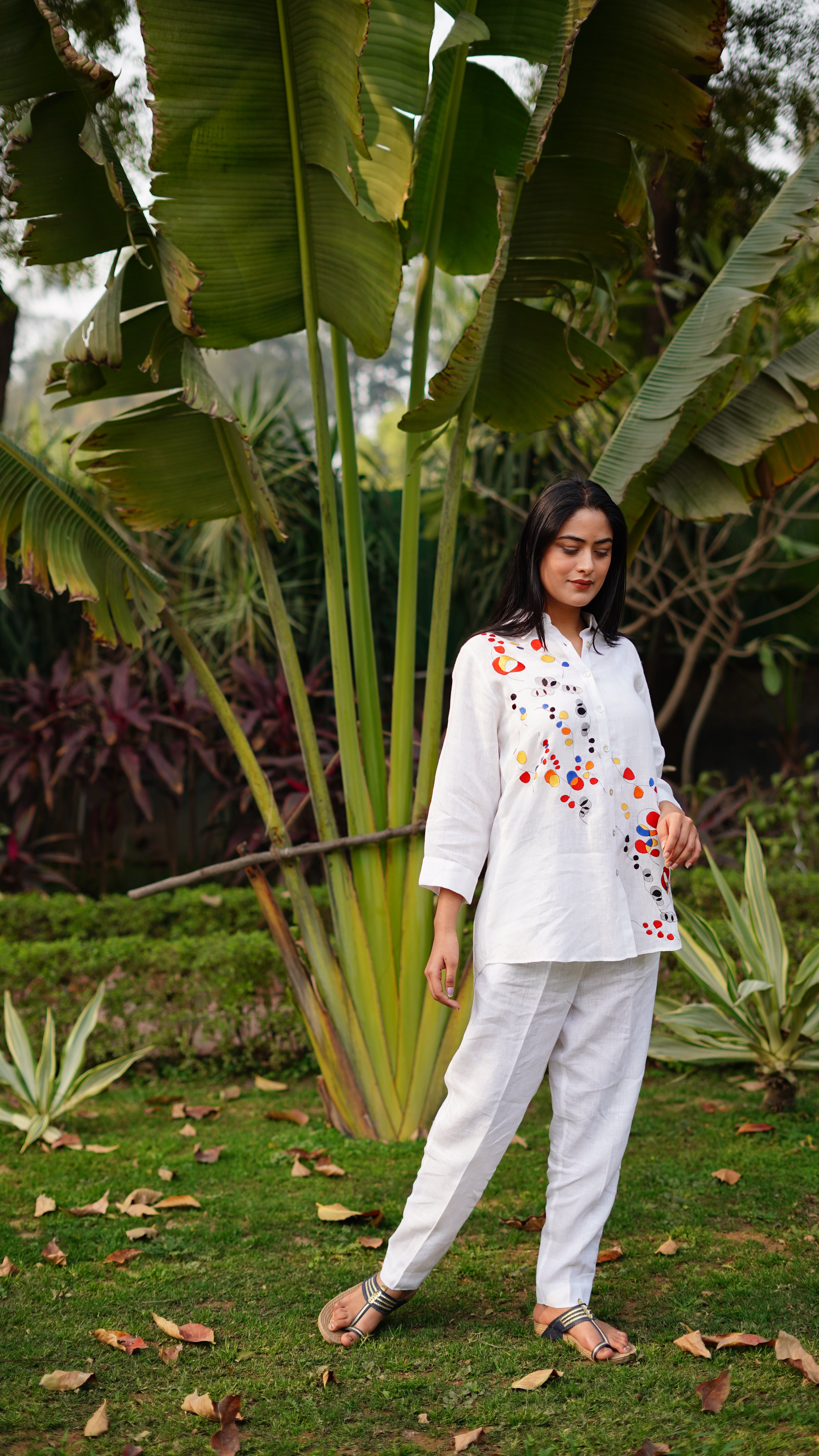 White Ringle Embroidery shirt