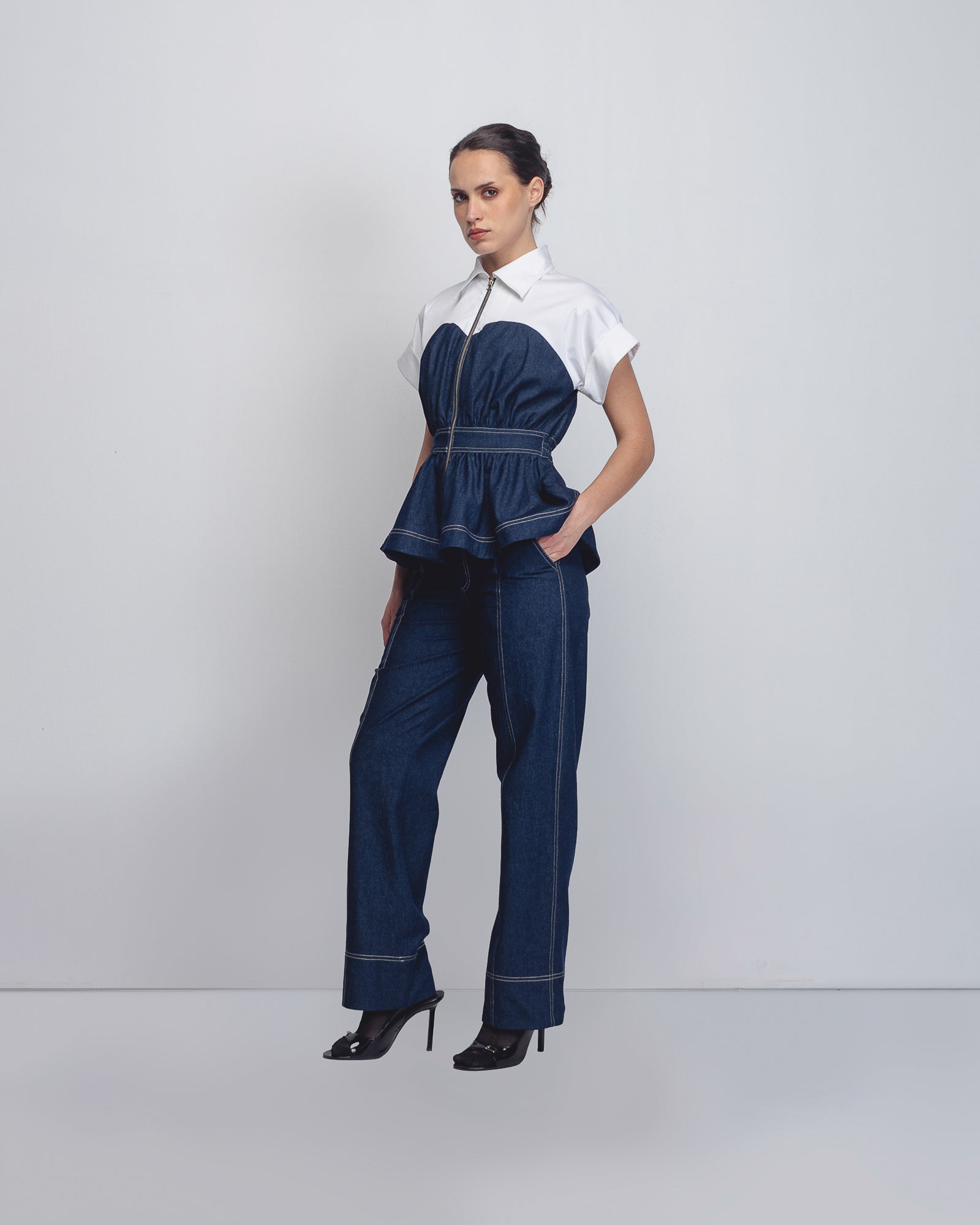 Cup Zipper Top