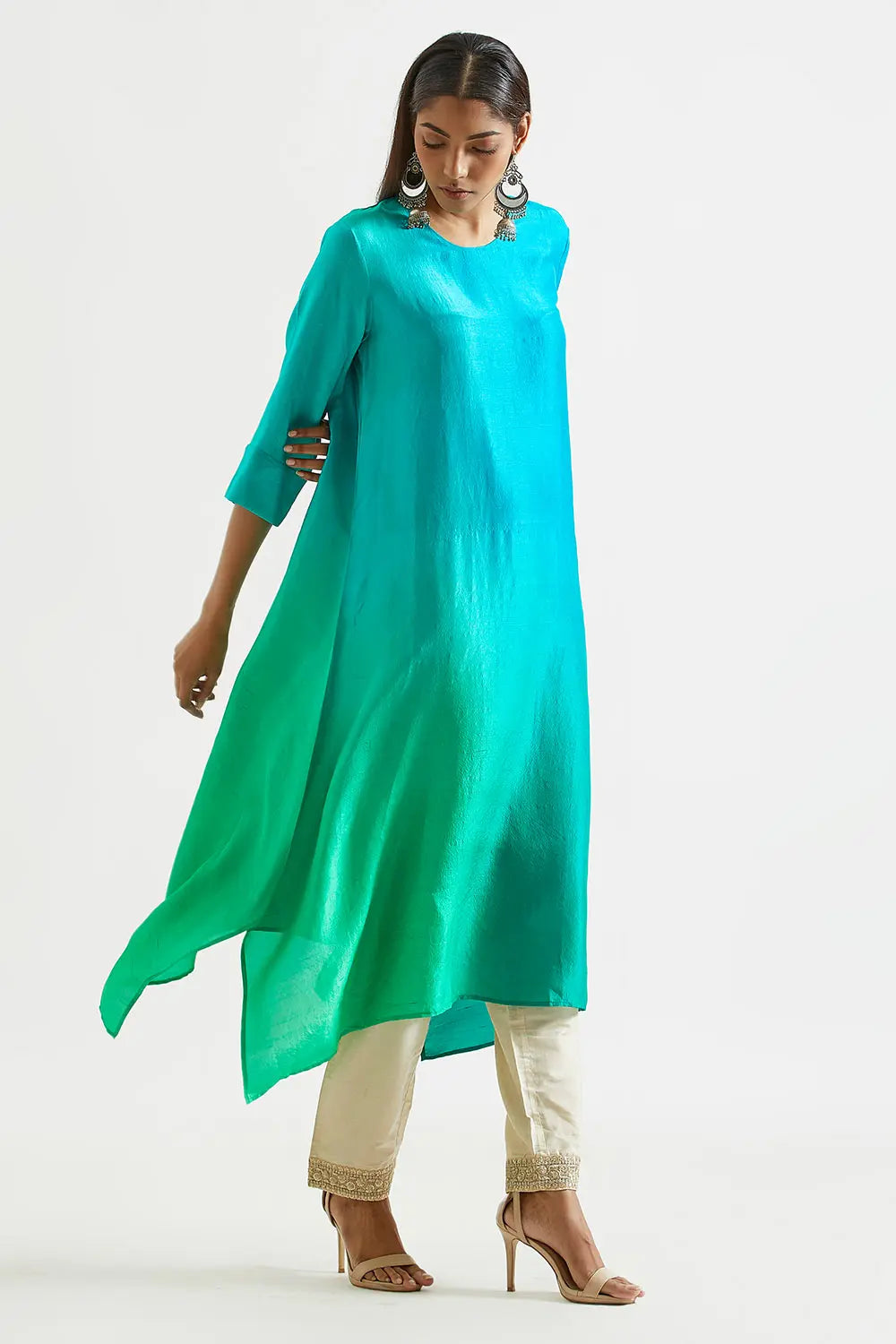 Assyemtrical Ombre Kurta with Stole (2pc)