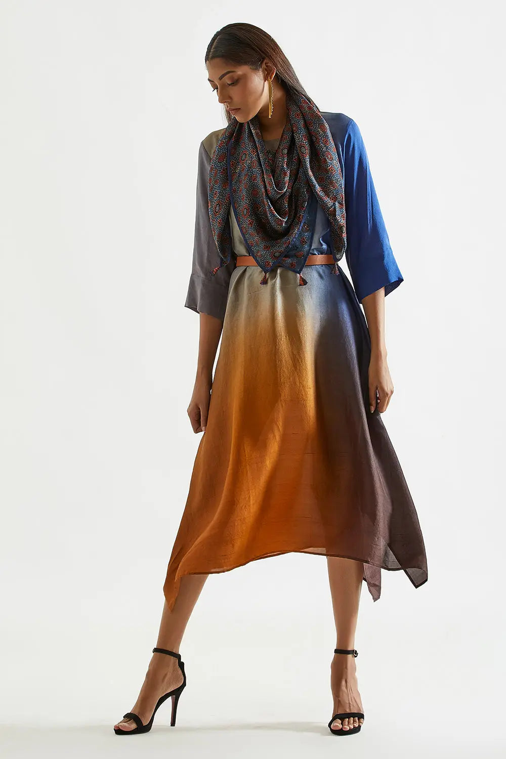 Assyemtrical Ombre Kurta with Stole (2pc)