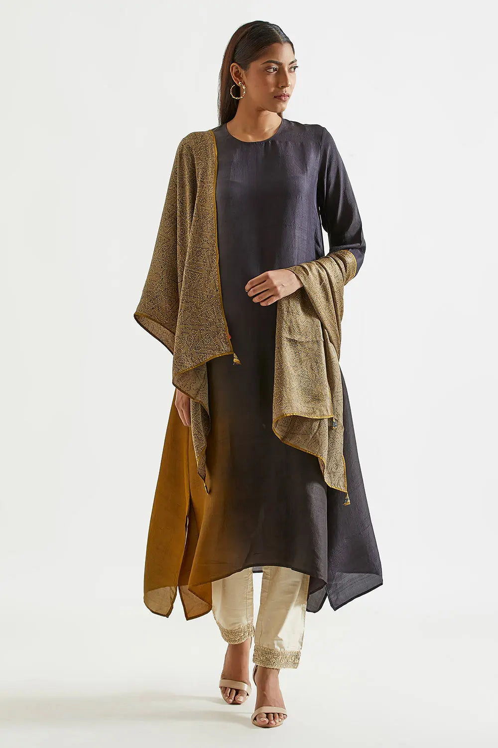Assyemtrical Ombre Kurta with Stole (2pc)