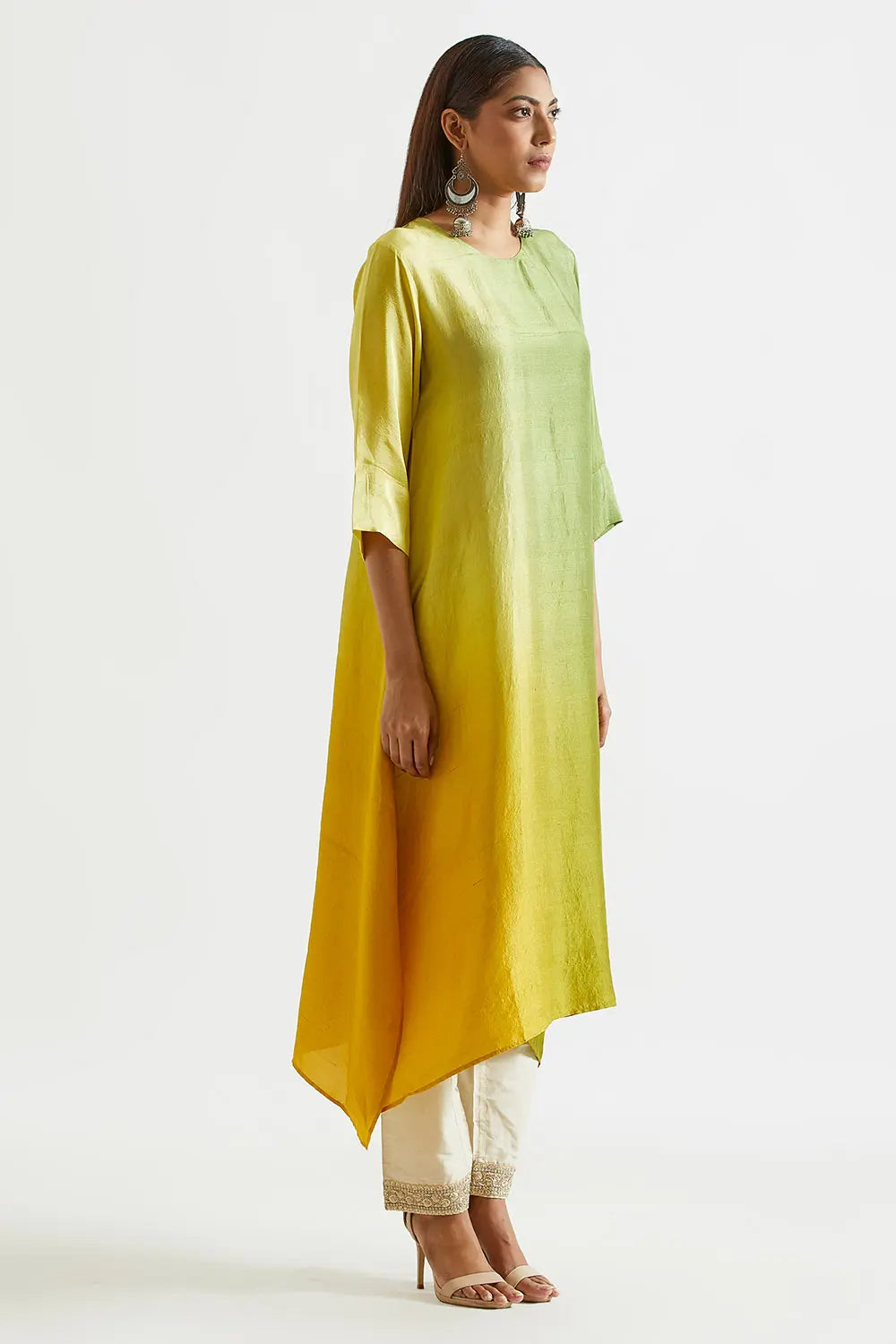 Assyemtrical Ombre Kurta with Stole (2pc)