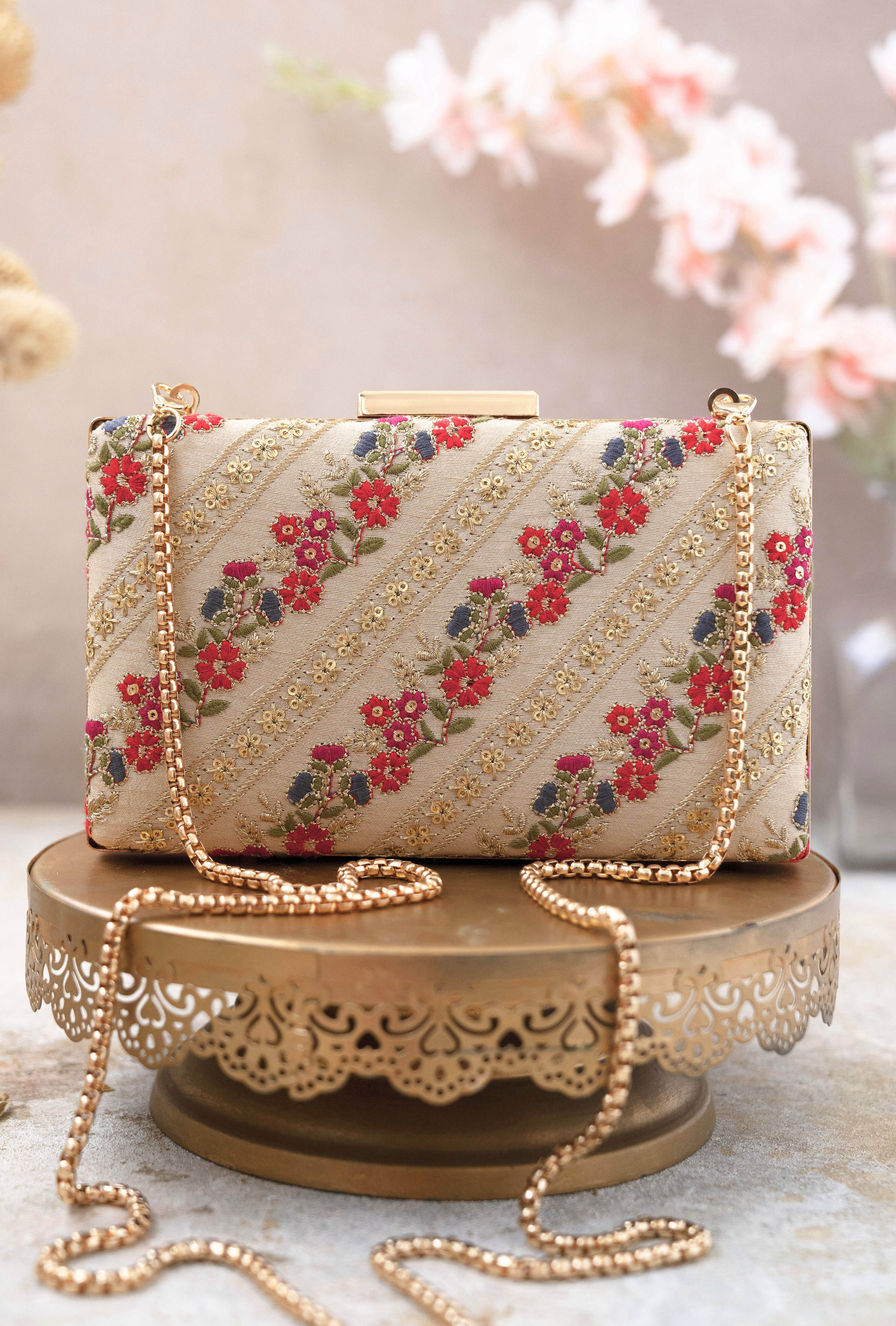 Resham Box Clutch