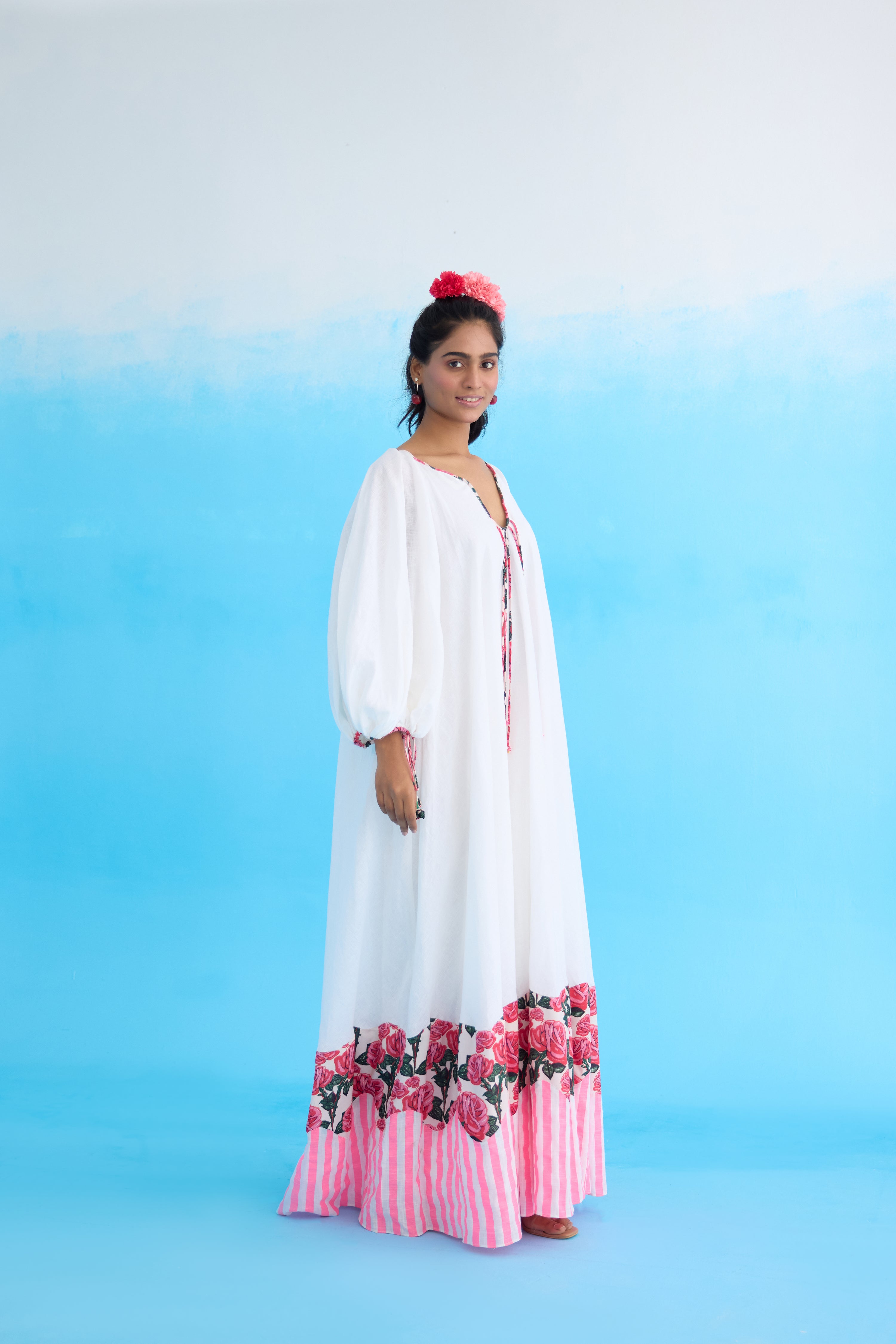 White Bubble Sleeves Maxi Dress