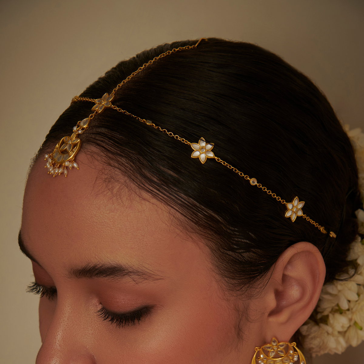 Chaand Phool Maang Teeka with Mirror Polki and Pearls