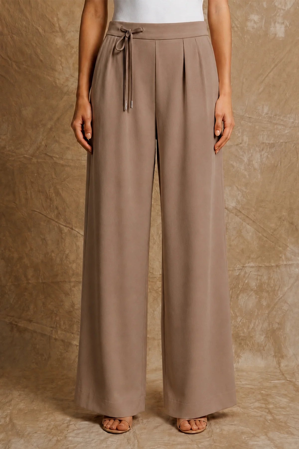 Wide-leg Trouser