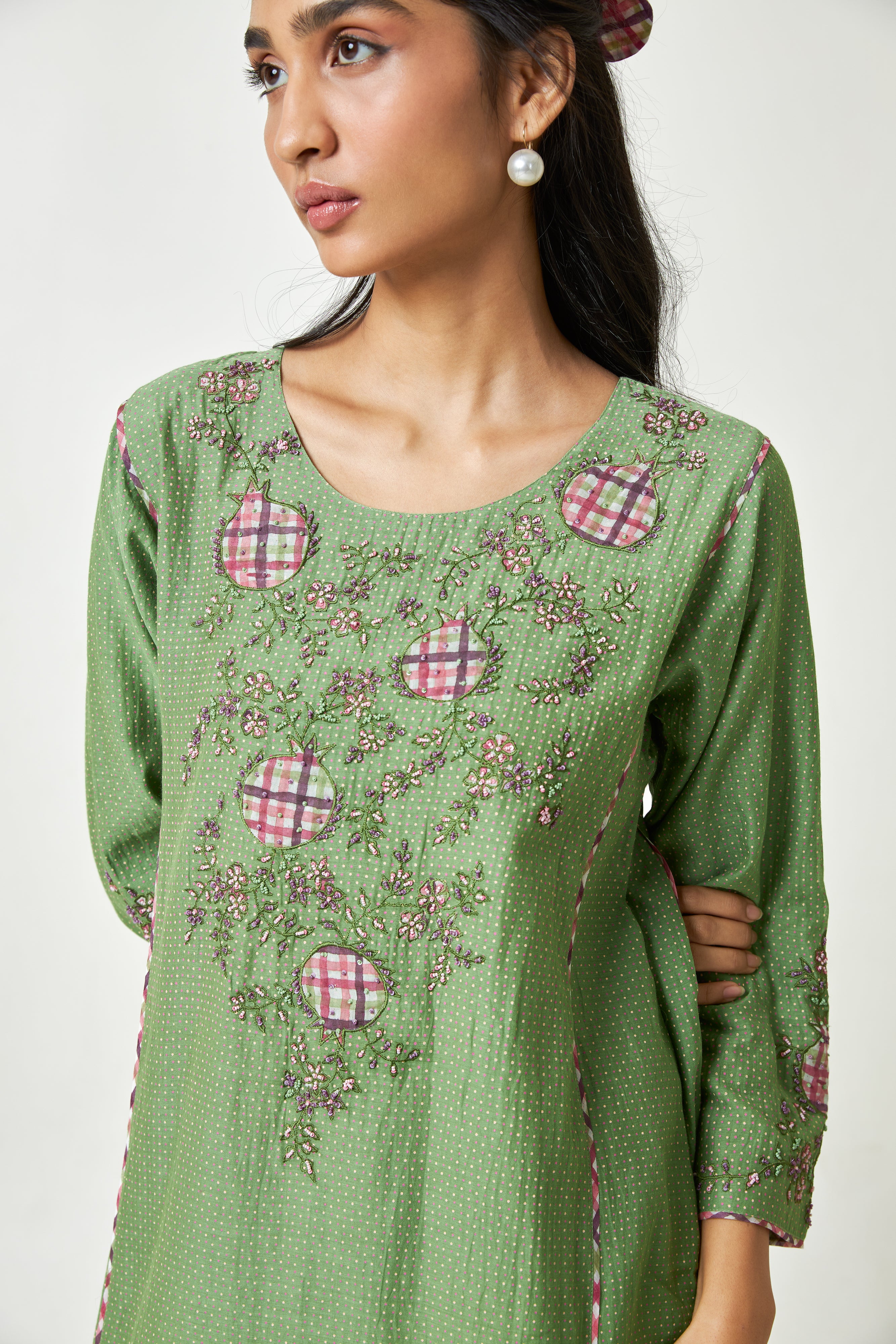 Kiwi Mist Embroidered Kurta Set- Set Of 3