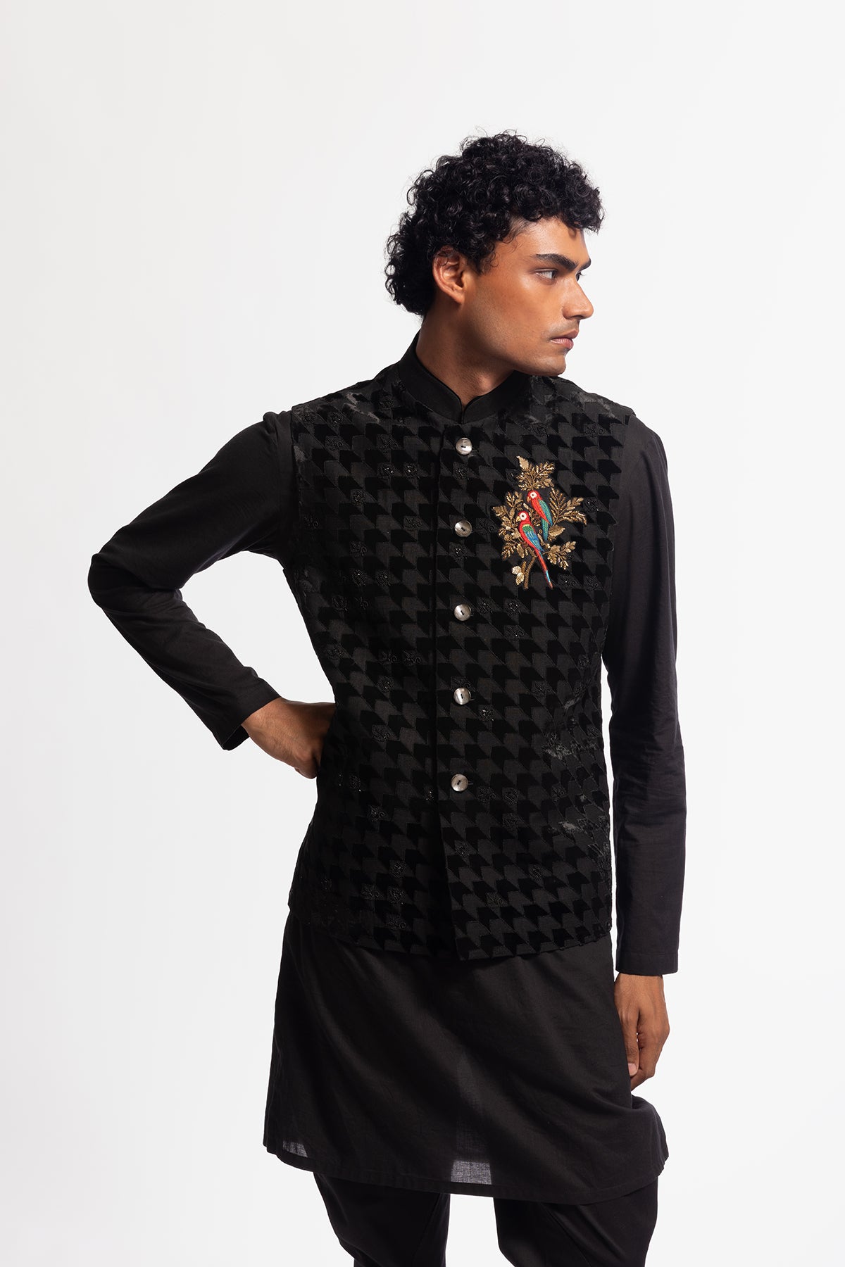 Men's Velvet Applique Bundi