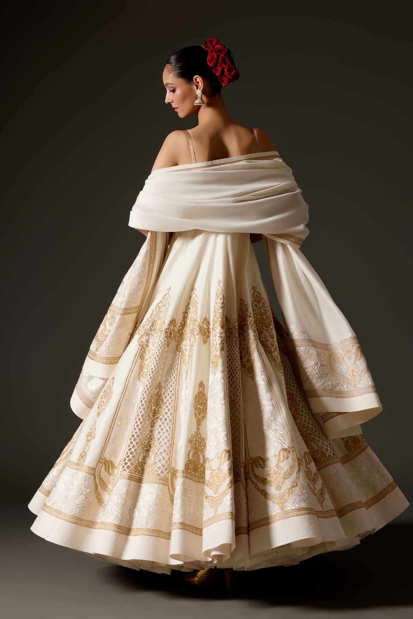 Ivory Chanderi Aanakali Set With Foil Elegance