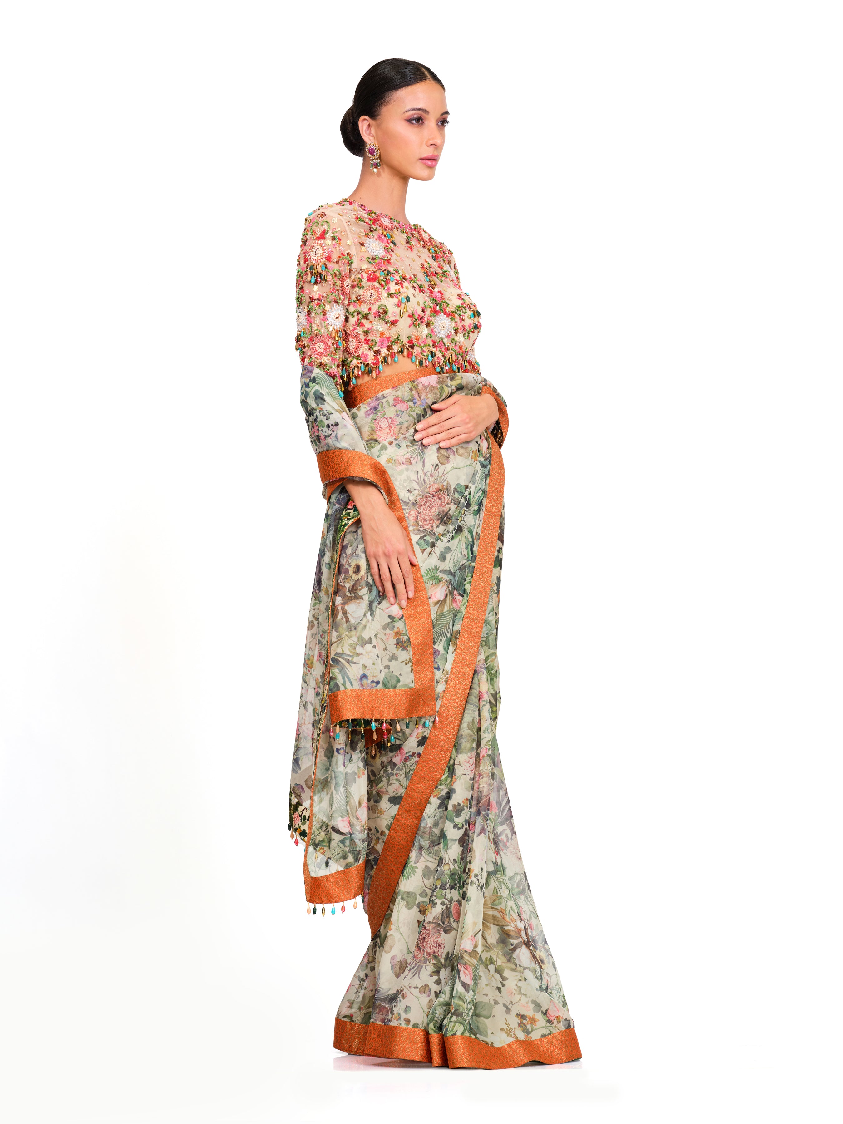 Printed Organza Saree With Tassel Blouse