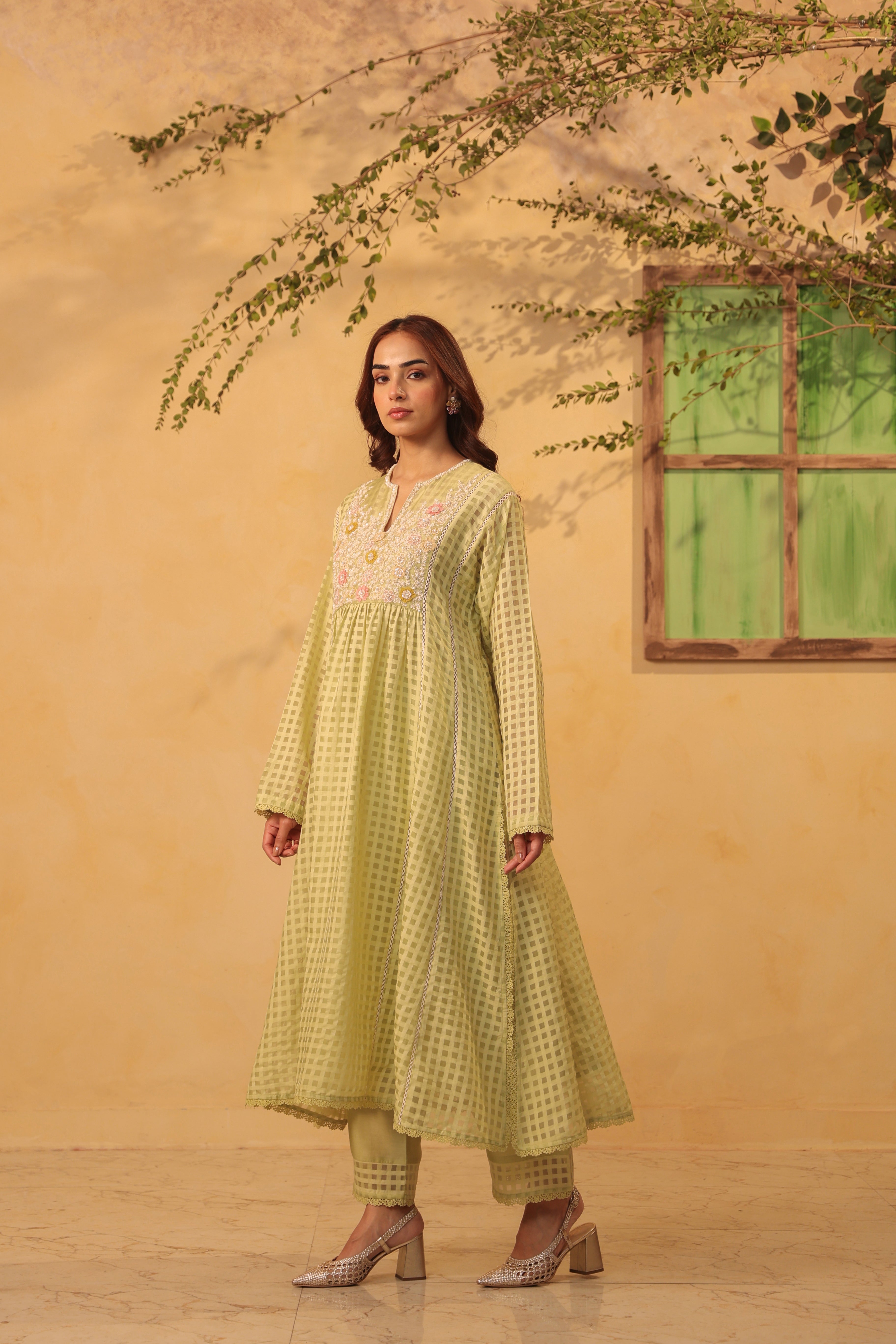 Vaayu Green Panelled Kalidar Set