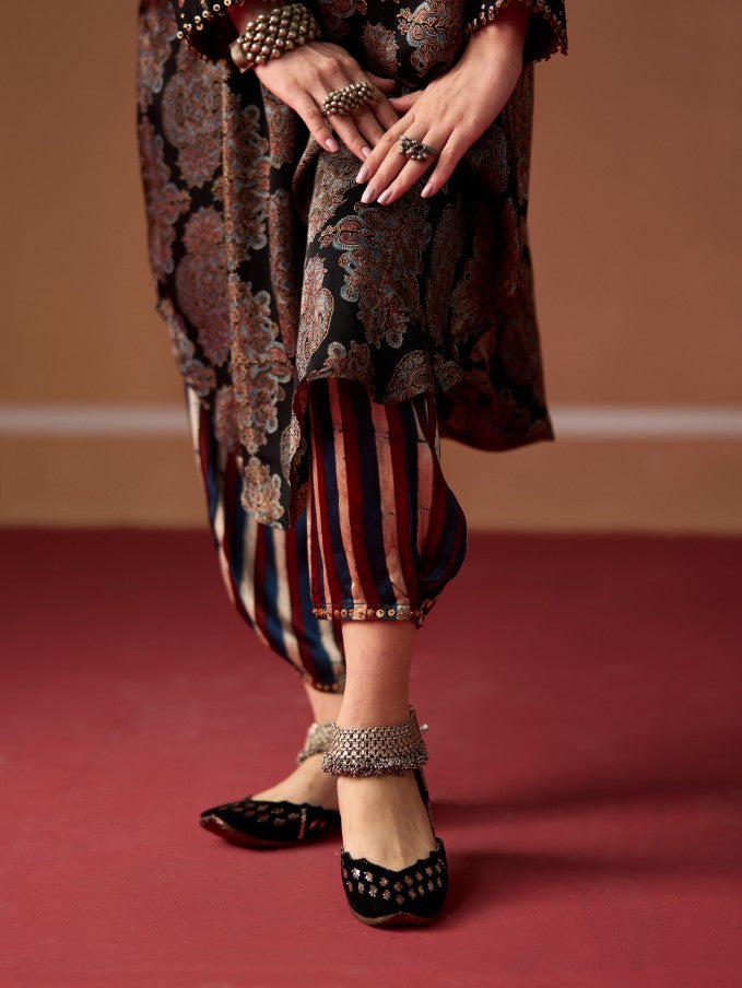 Sitara Kurta