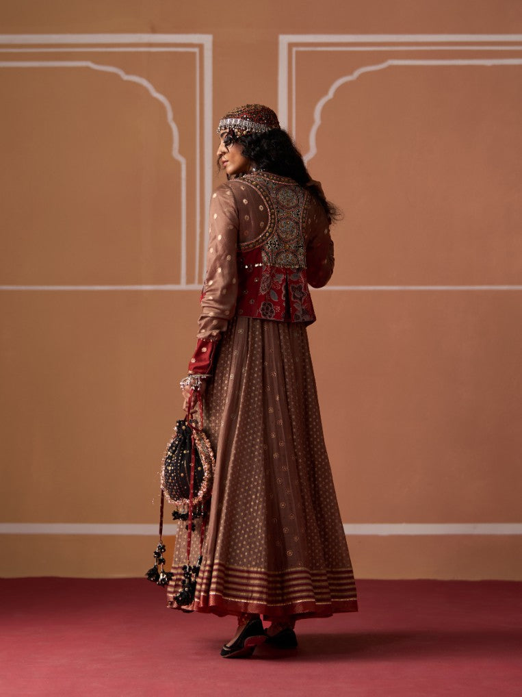 Mishti Kurta &
tania Churidar