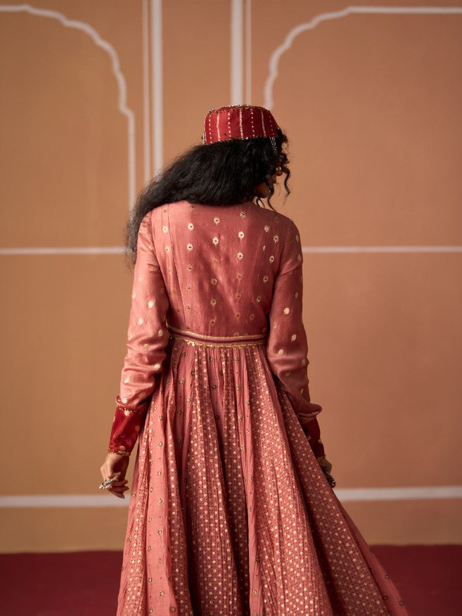 Krisha Kurta
tania Churidar