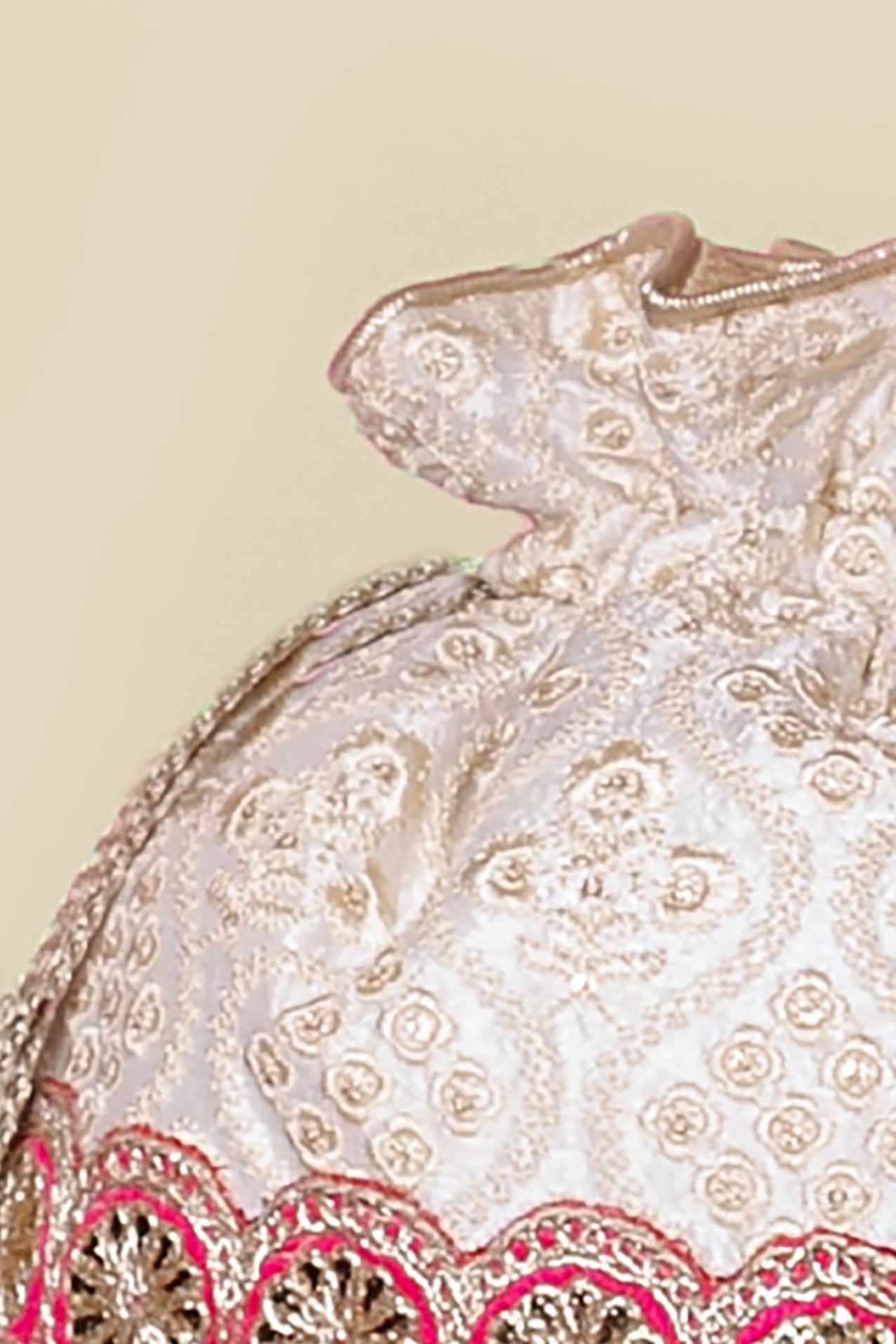 Spiti Offwhite Potli