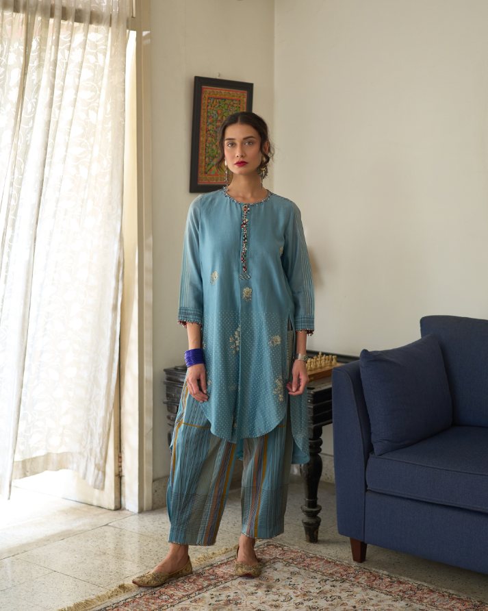 Chitra Kurta