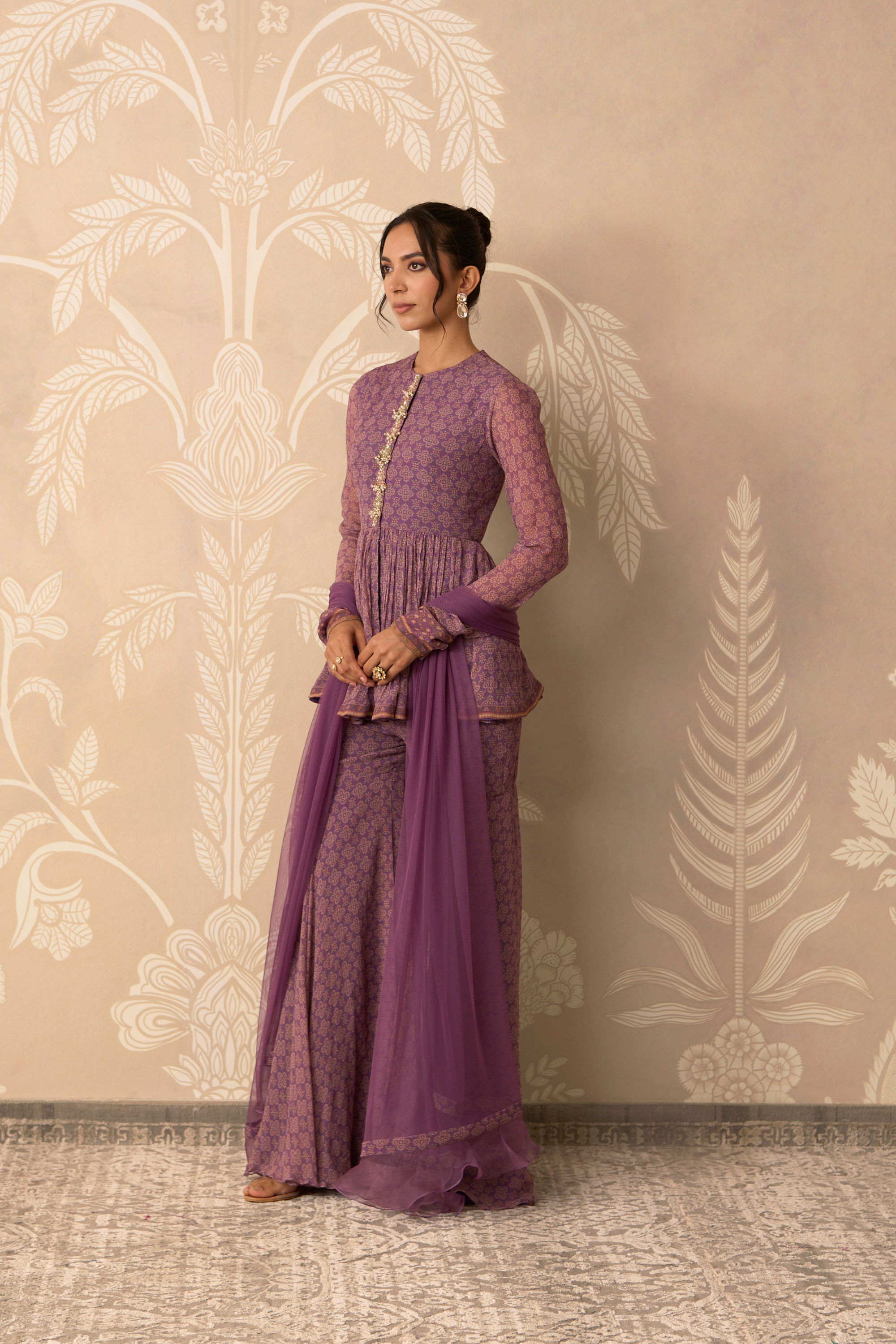 Izhaar Peplim
garara Set