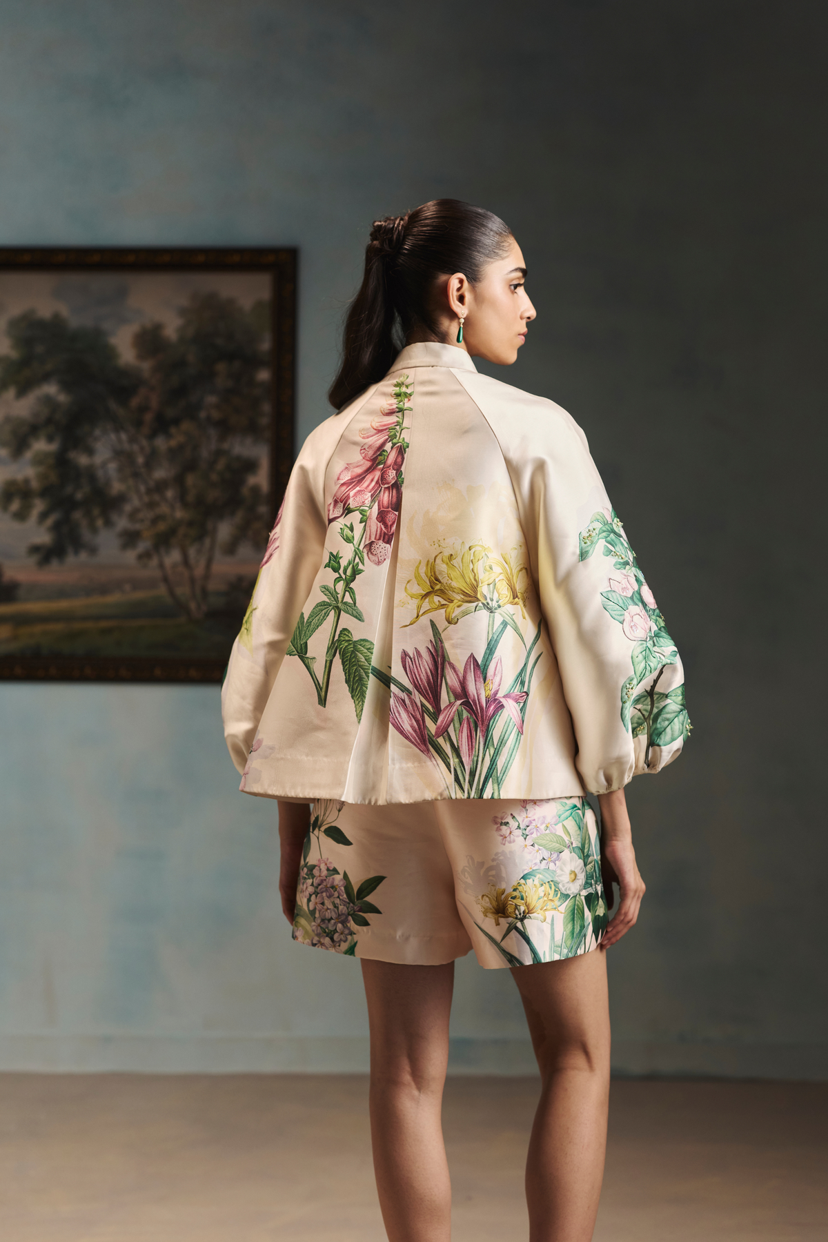 Veinna Ivory Glade Jacket And Shorts