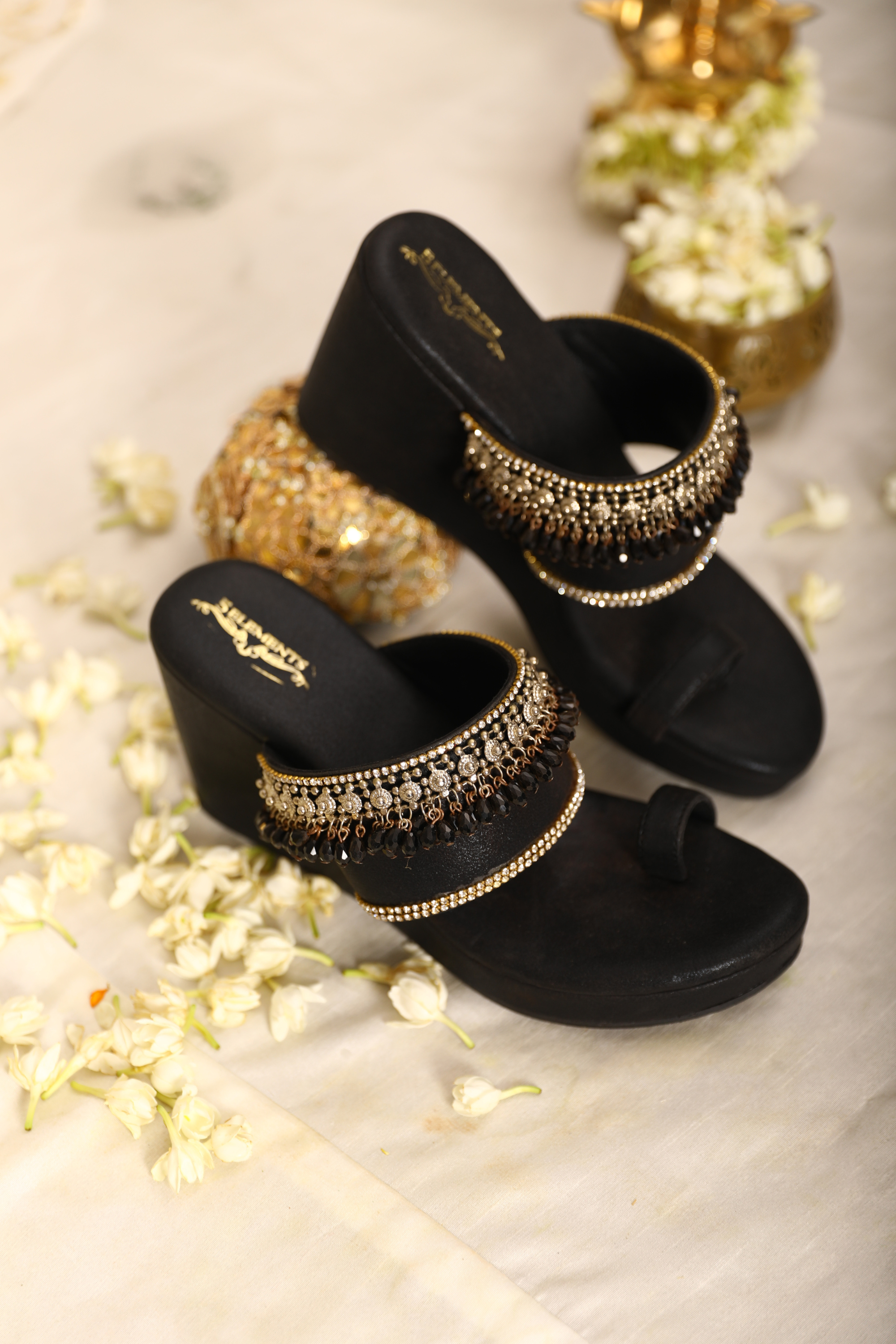 Ishya-black Wedges