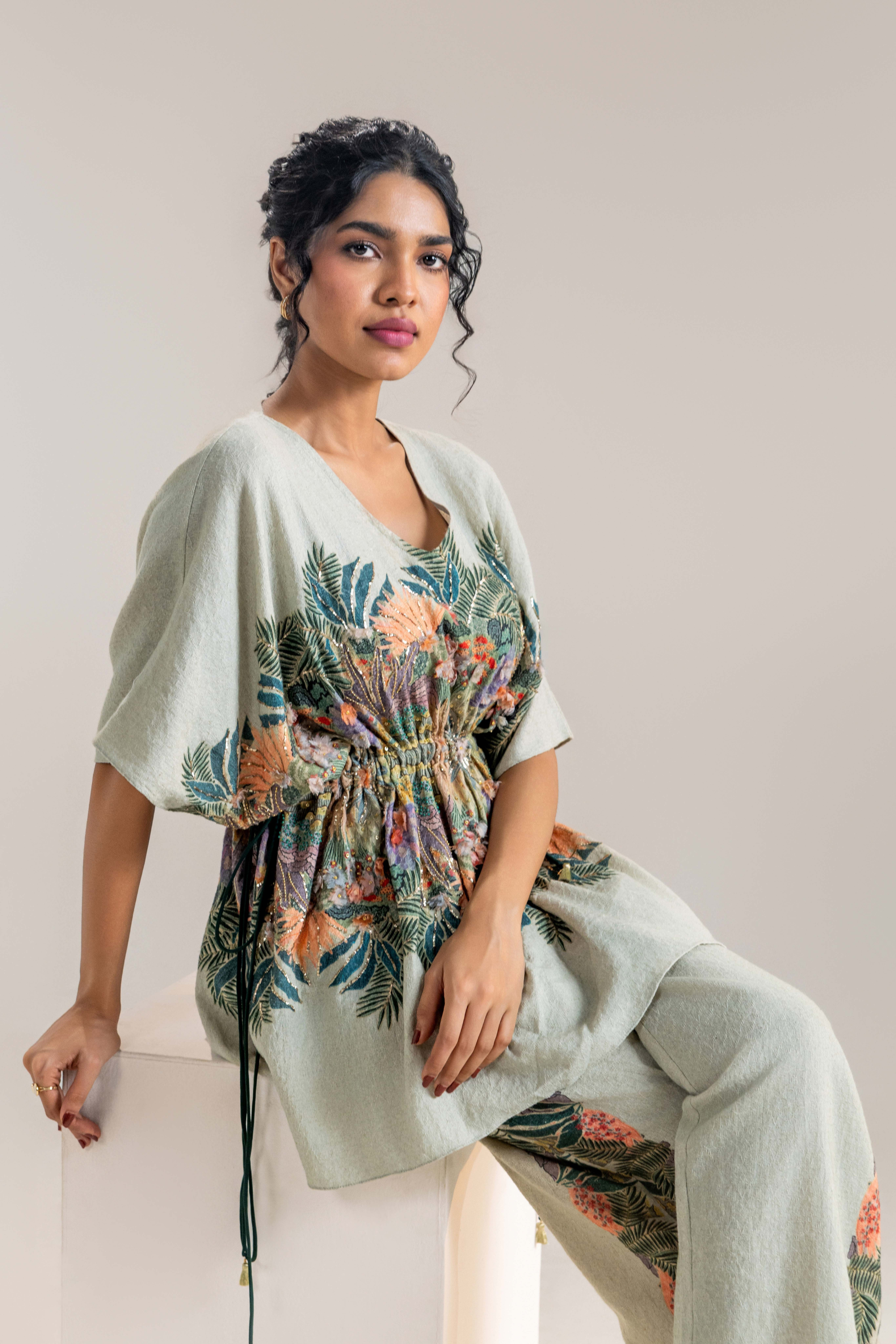 Kaira Embellised Kaftan Set