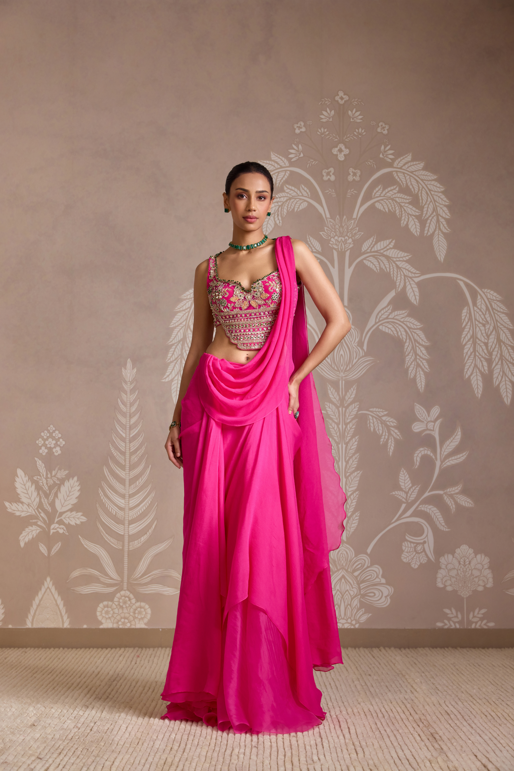 Knot Saree Set