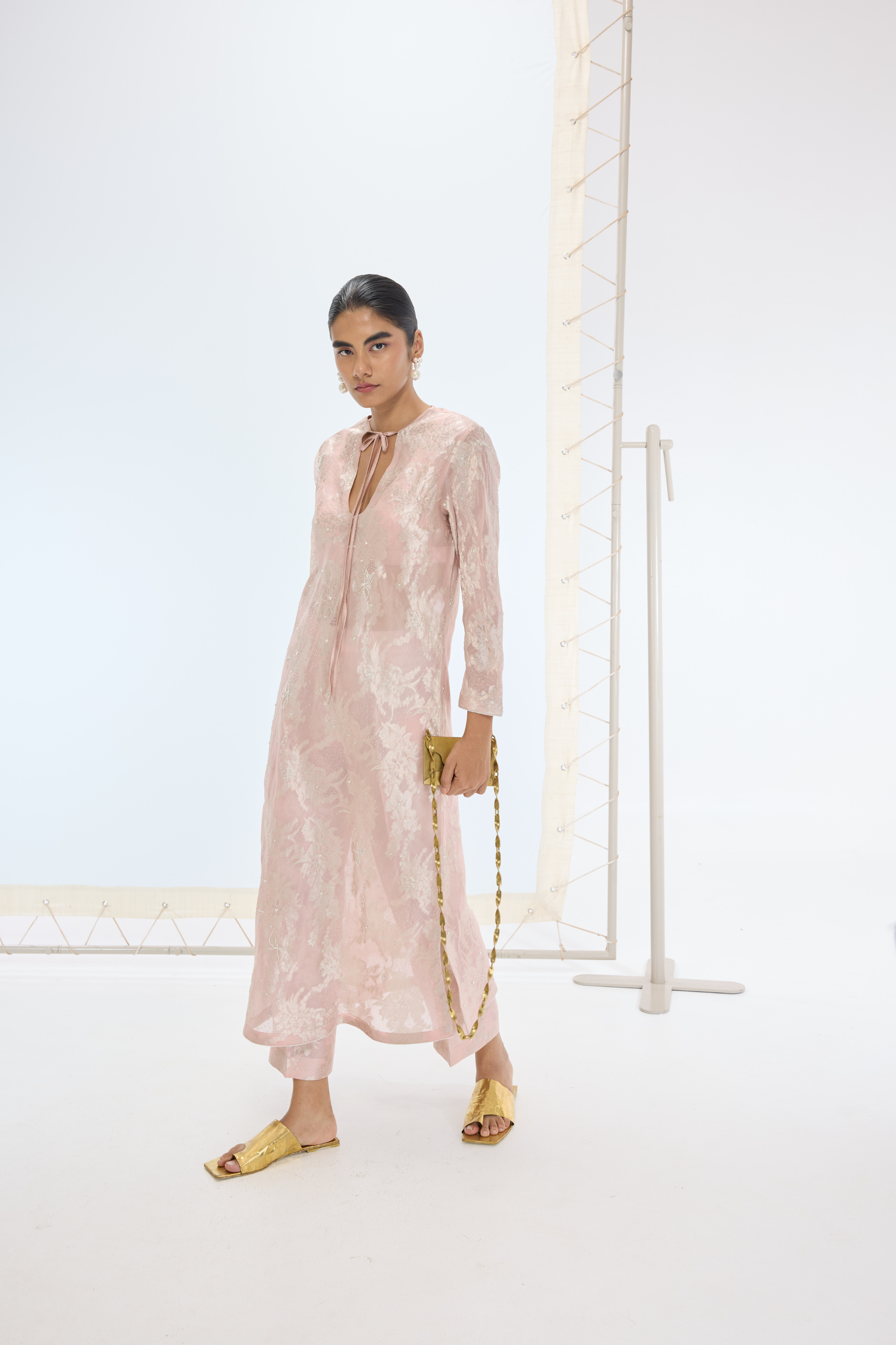 The Diana Kurta Set In Peach