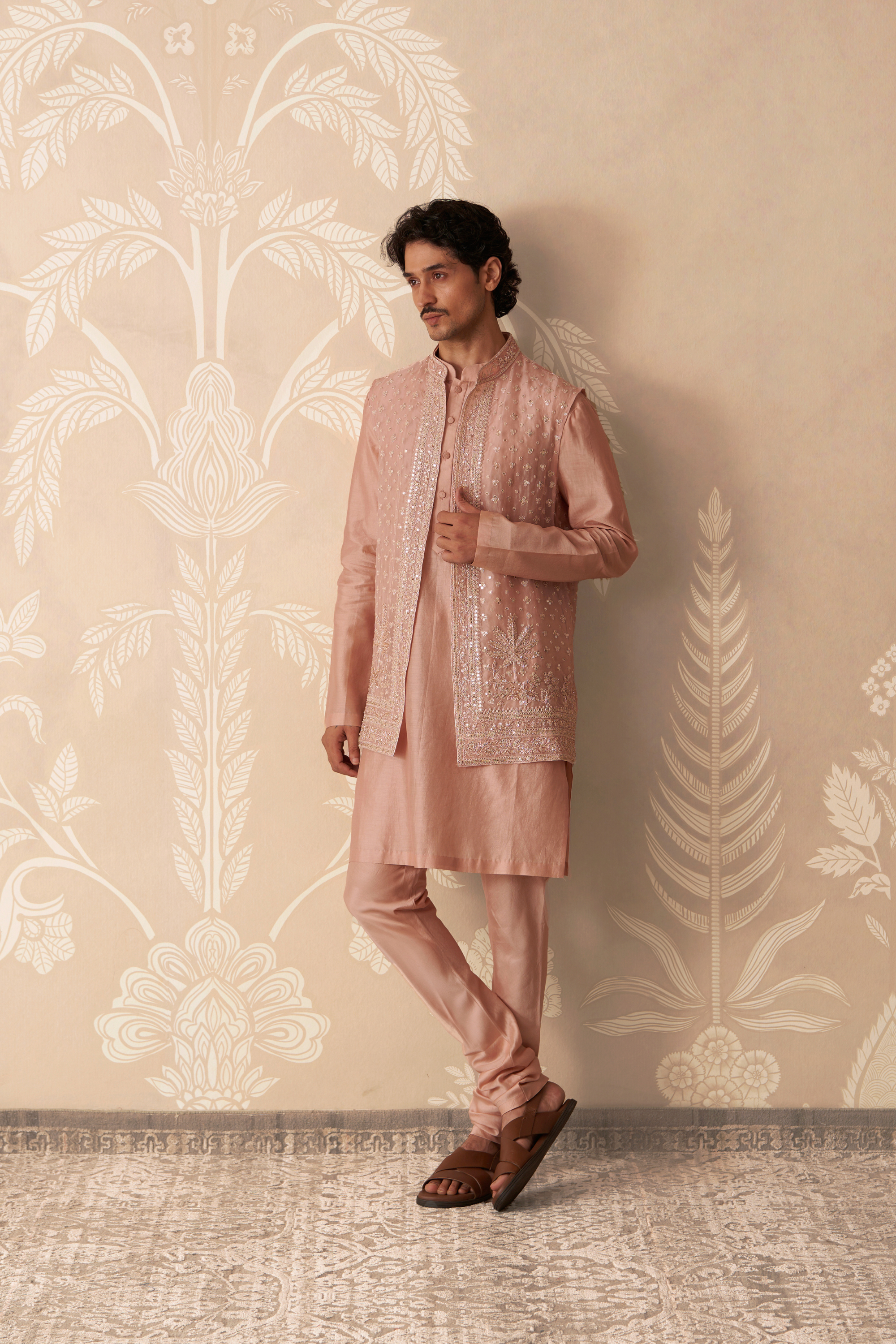 Nayyar
kurta Bandi Set
