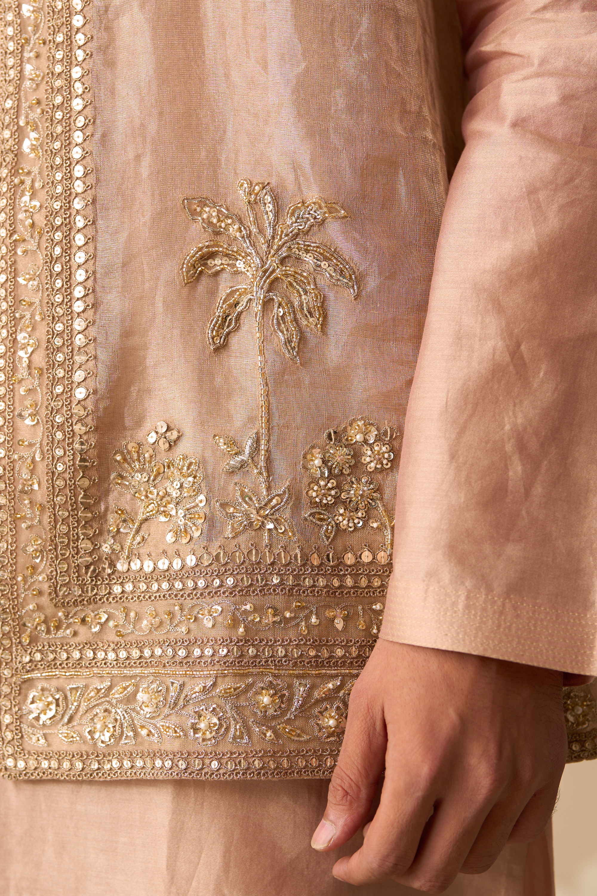 Zaroon
kurta Bandi Set