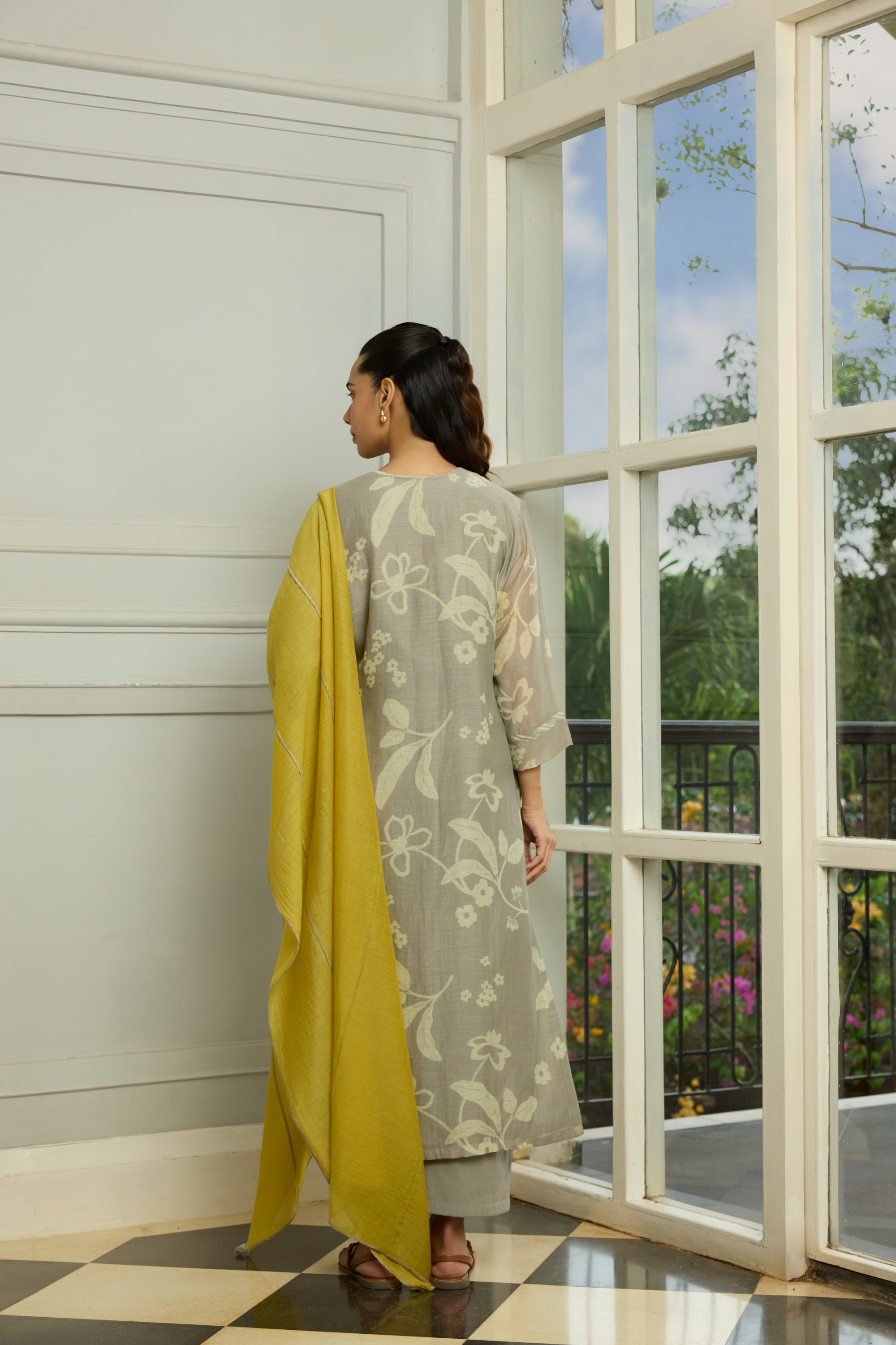 Slate Floral Embroidered Kurta Set